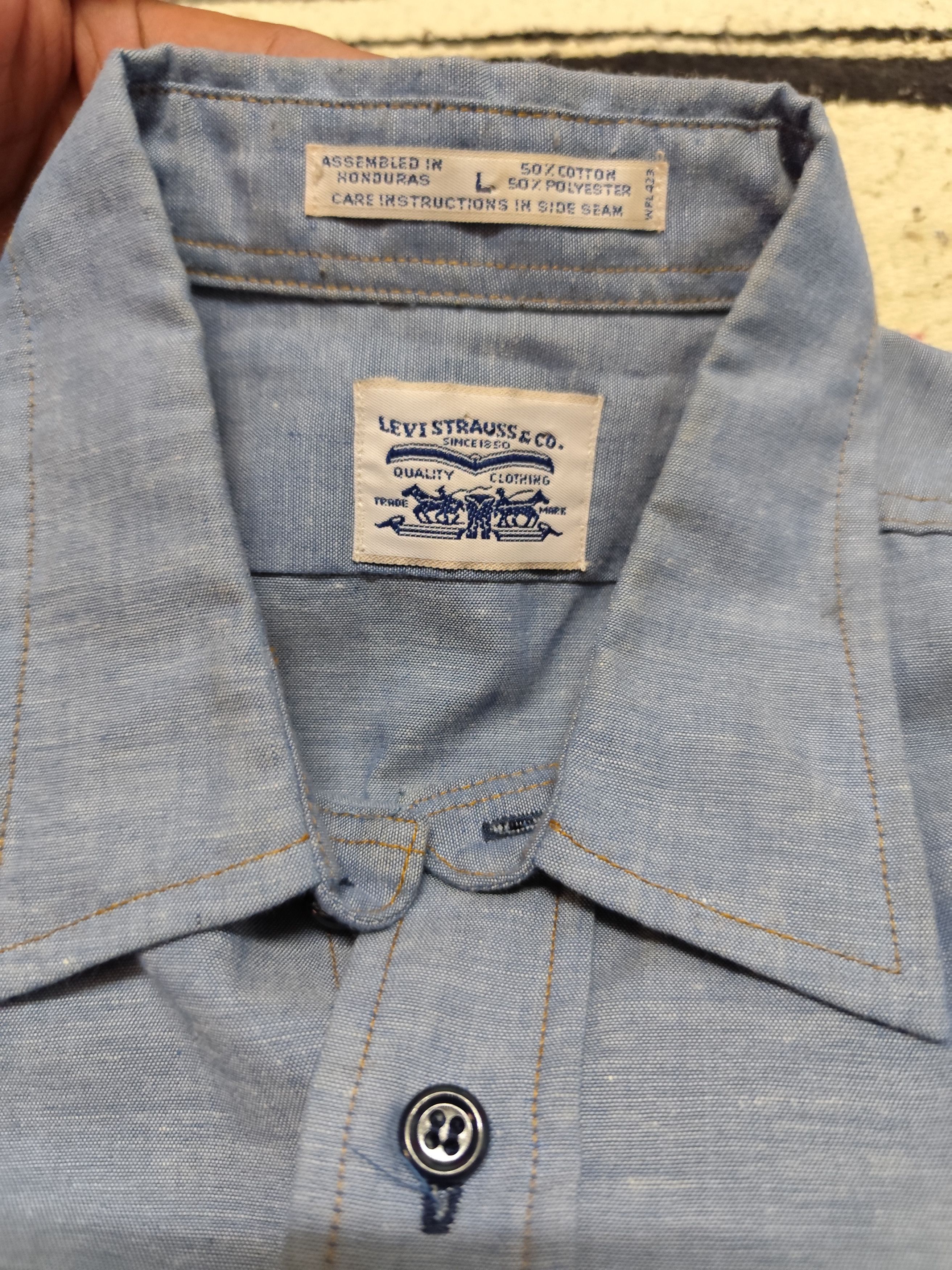 Levi's × Vintage Vintage levi's chambray shirt orange tab Size US L / EU 52-54 / 3 - 3 Thumbnail