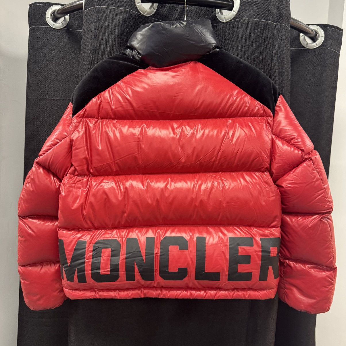 Moncler Moncler Chouelle Short Down Jacket Size US S / EU 44-46 / 1 - 3 Thumbnail