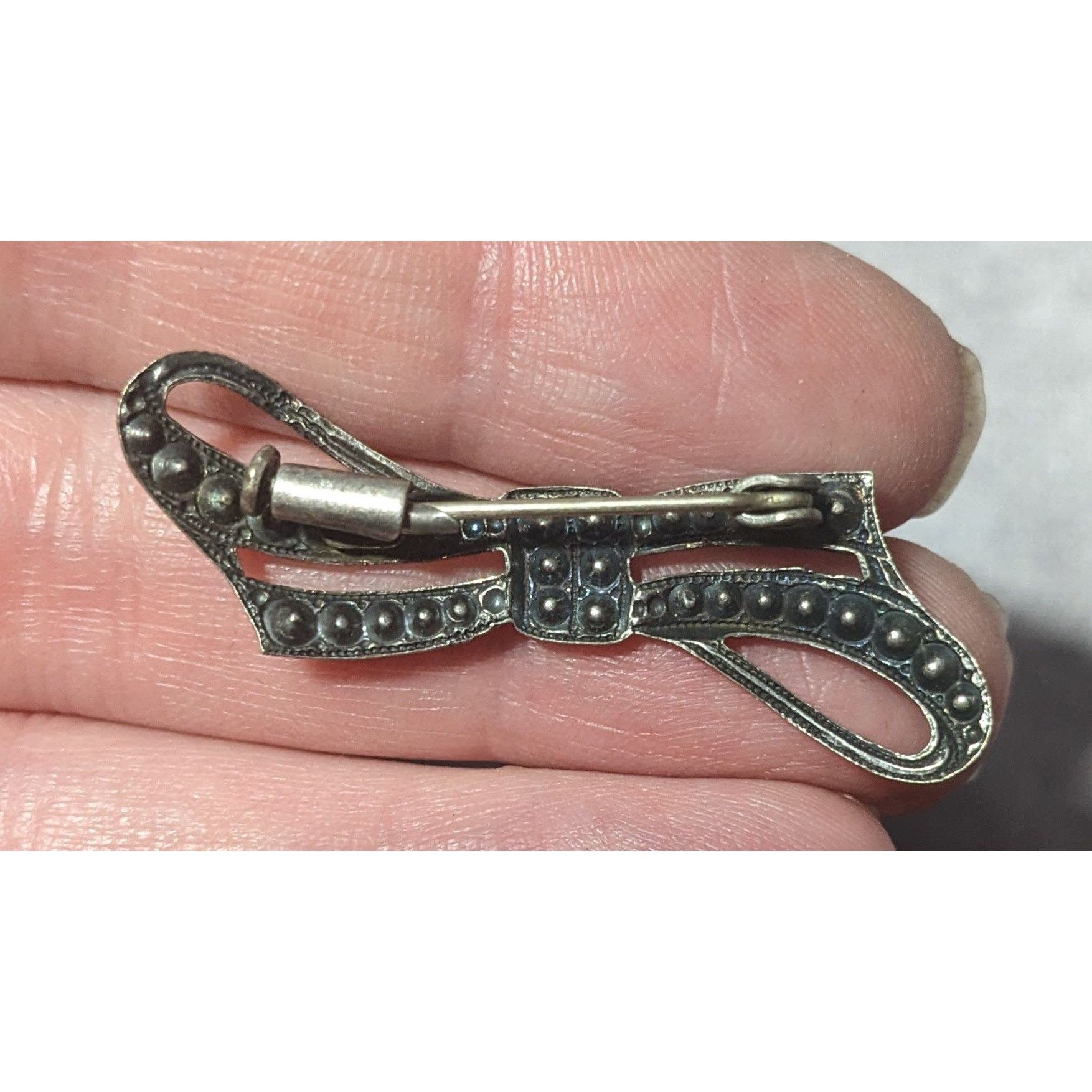 Other Vintage Coquette Silver Tone Rhinestone Bow Brooch Size ONE SIZE - 4 Thumbnail