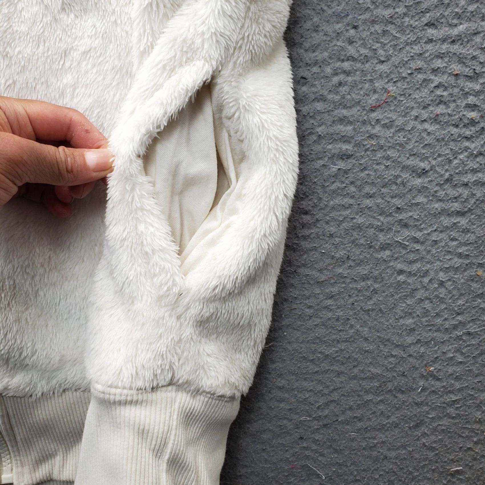 Vintage Aerie Hoodie Womens M Tan Faux Fur Fleece Ribbed Cuff Hem Long Sleeve Full Zip Size M / US 6-8 / IT 42-44 - 6 Thumbnail