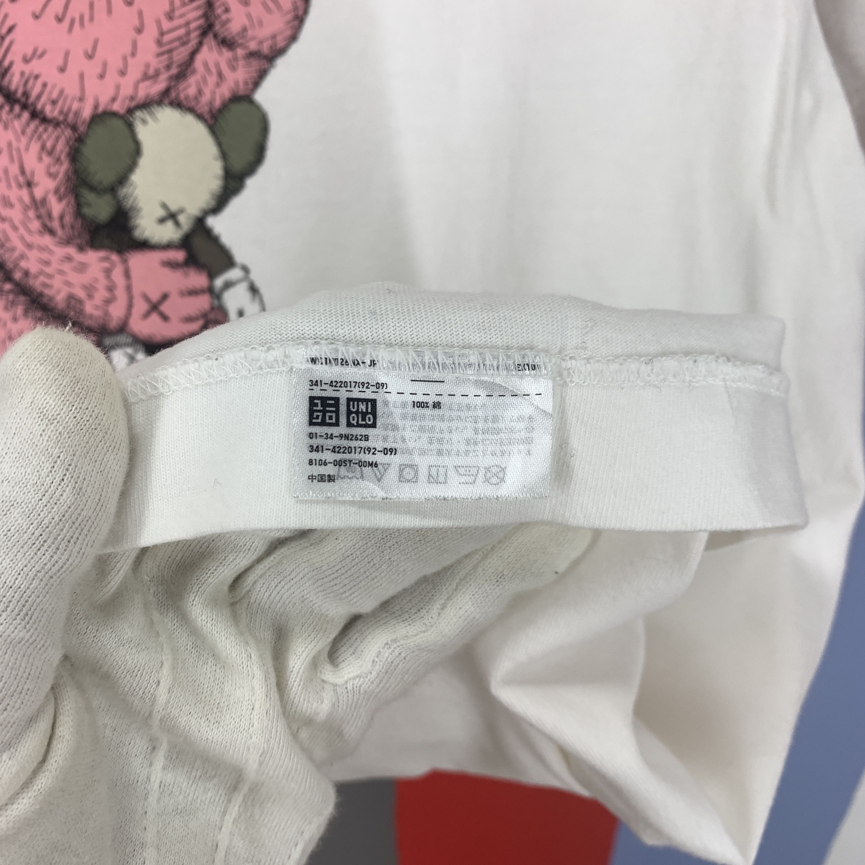 Kaws × Uniqlo KAWS x UNIQLO Crew Neck T Shirt #1823/08 Size US M / EU 48-50 / 2 - 5 Thumbnail