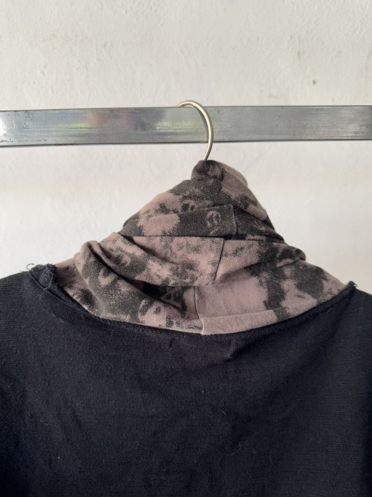 If Six Was Nine 00s in the attic velvet poem cowl neck distressed sweater Size US S / EU 44-46 / 1 - 21 Thumbnail