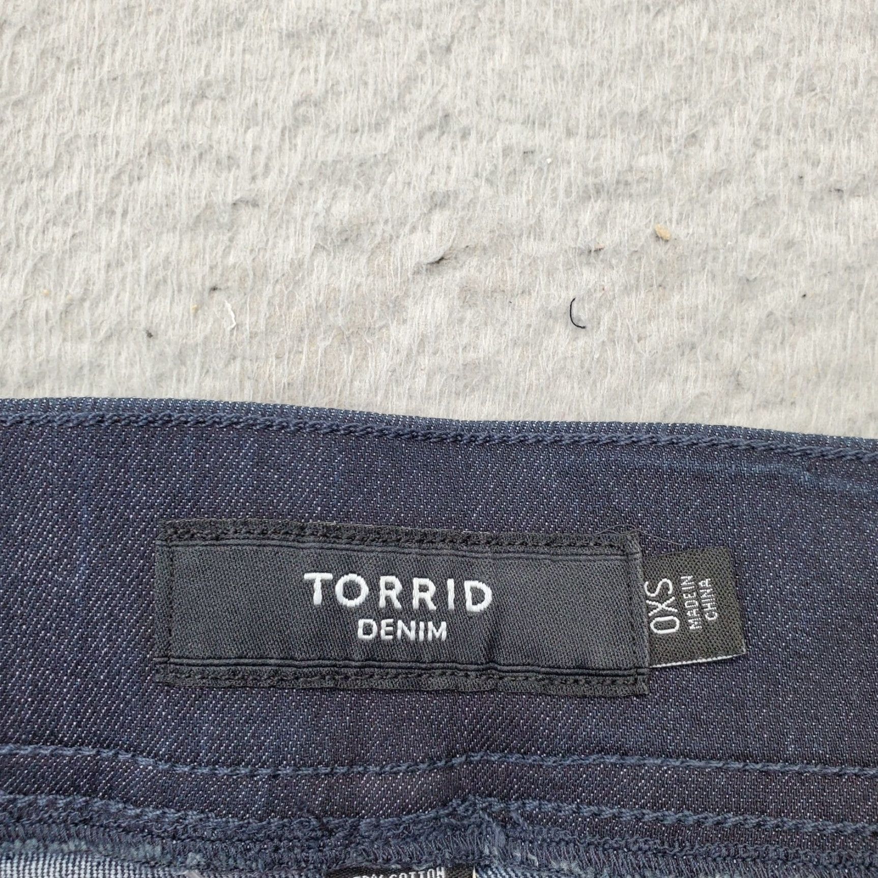 Torrid Torrid Bootcut Jeans Womens XS Blue Denim Dark Wash Pull-On Flat Front Size 26" / US 2 / IT 38 - 6 Thumbnail