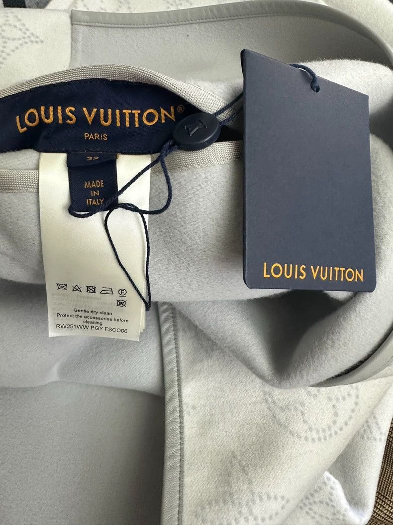 Louis Vuitton Louis Vuitton DoubleSided Bathrobe Coat-2506 Size XS / US 0-2 / IT 36-38 - 2 Thumbnail