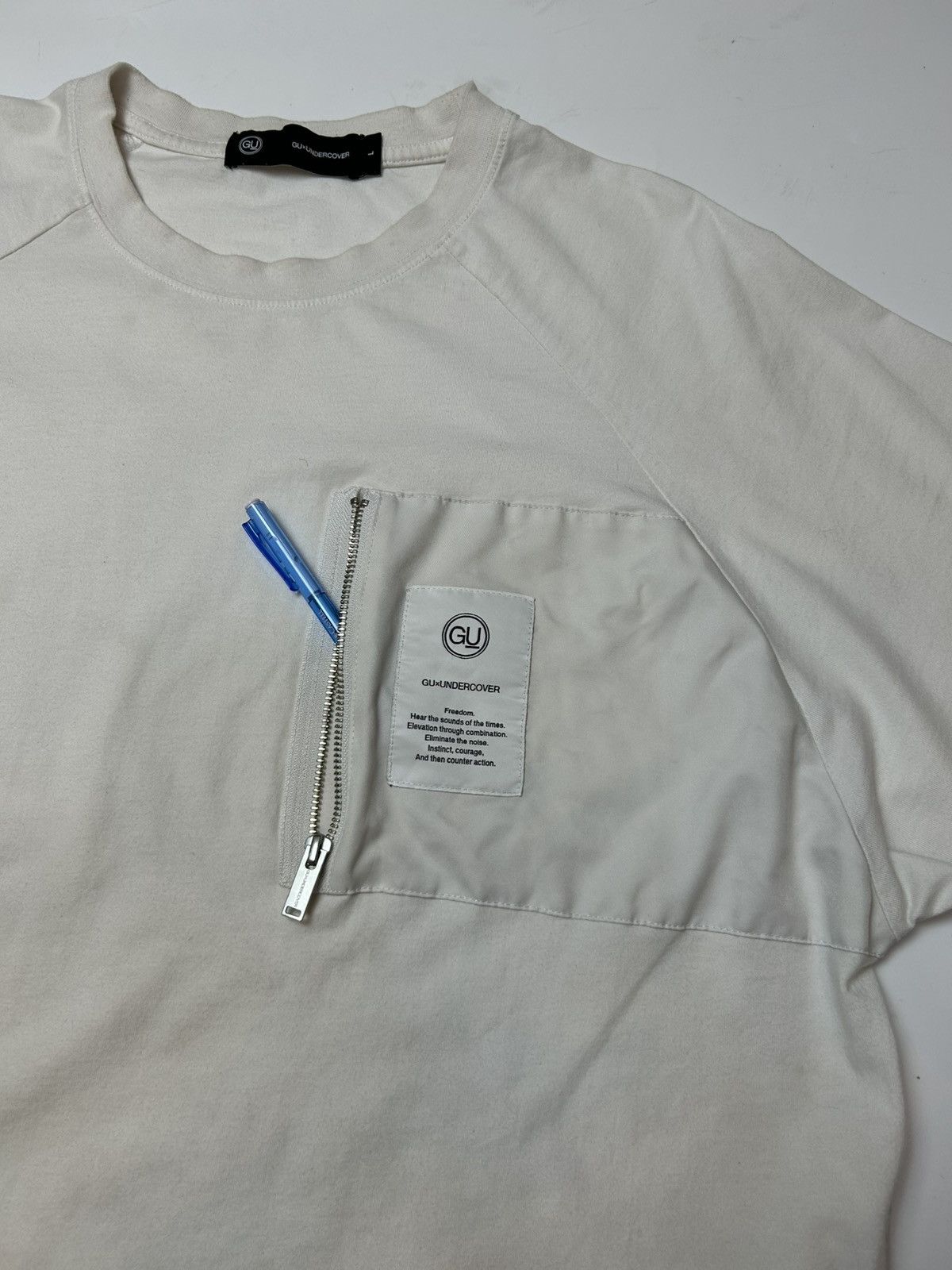 GU × Japanese Brand × Undercover GU X UNDERCOVER WHITE SHORT SLEEVE T-SHIRT Size US L / EU 52-54 / 3 - 3 Thumbnail
