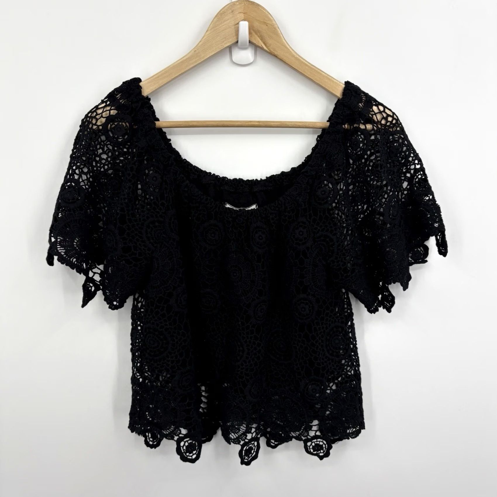 Free People Nightcap Clothing Free People Nightcap Top XS Black Short Sleeve Square Neck Floral Crochet Lace Slim Fit 90s Fairy Grunge Vintage N/A Women Blouse Size XS / US 0-2 / IT 36-38 - 2 Thumbnail