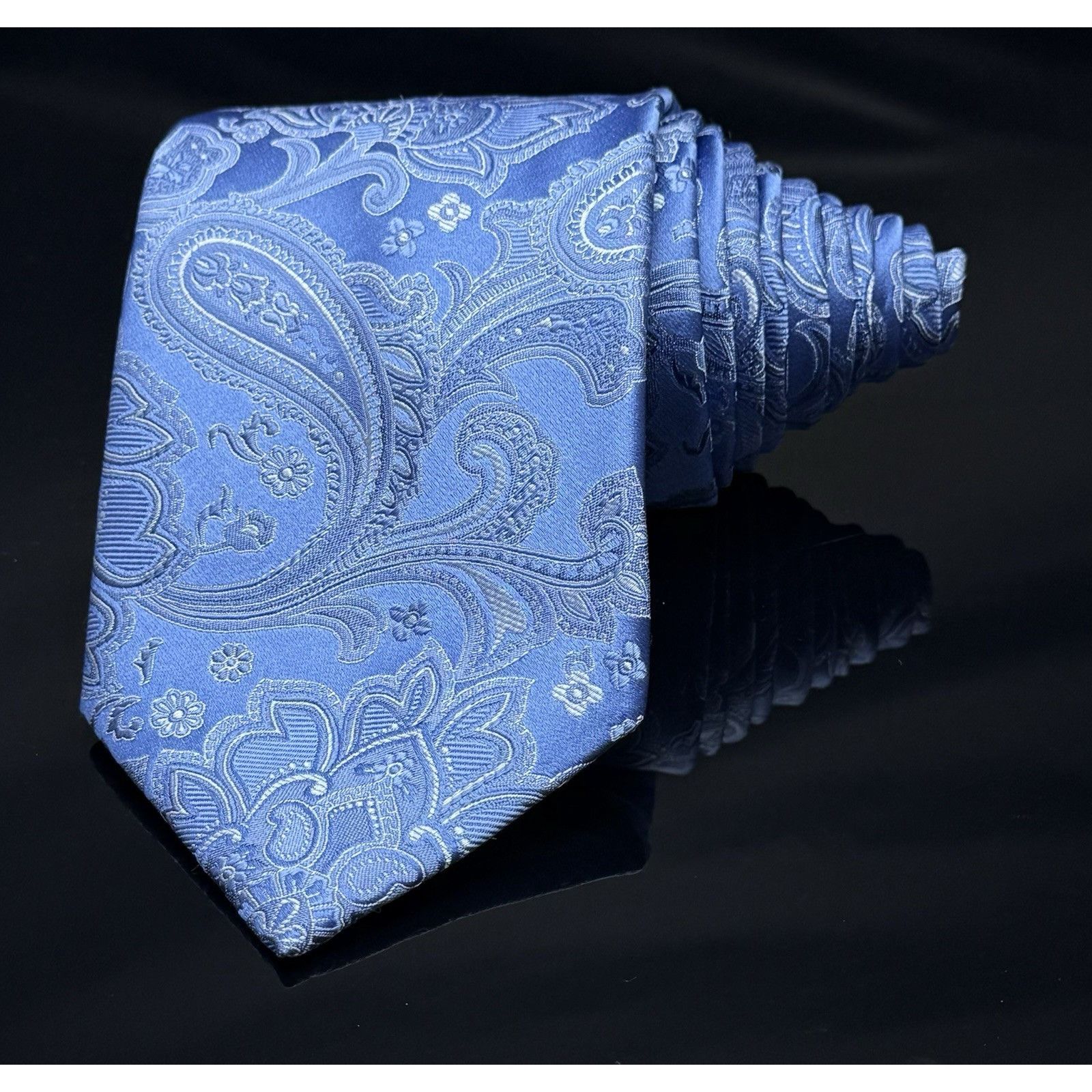 Donald Trump Donald J Trump Signature Collection Blue Paisley Tie 58.5" Size ONE SIZE - 2 Thumbnail