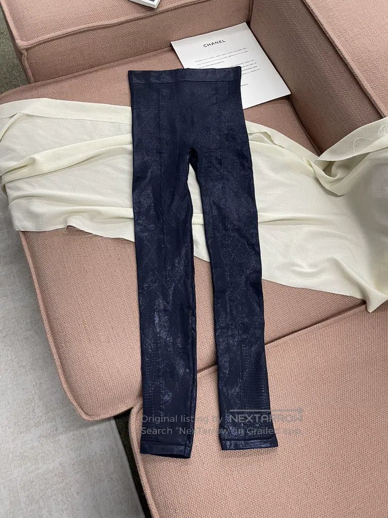Chanel Chanel Size M 22N Ski Series Dark Pattern Legging Leggings Size 42" / US 20 - 1 Thumbnail