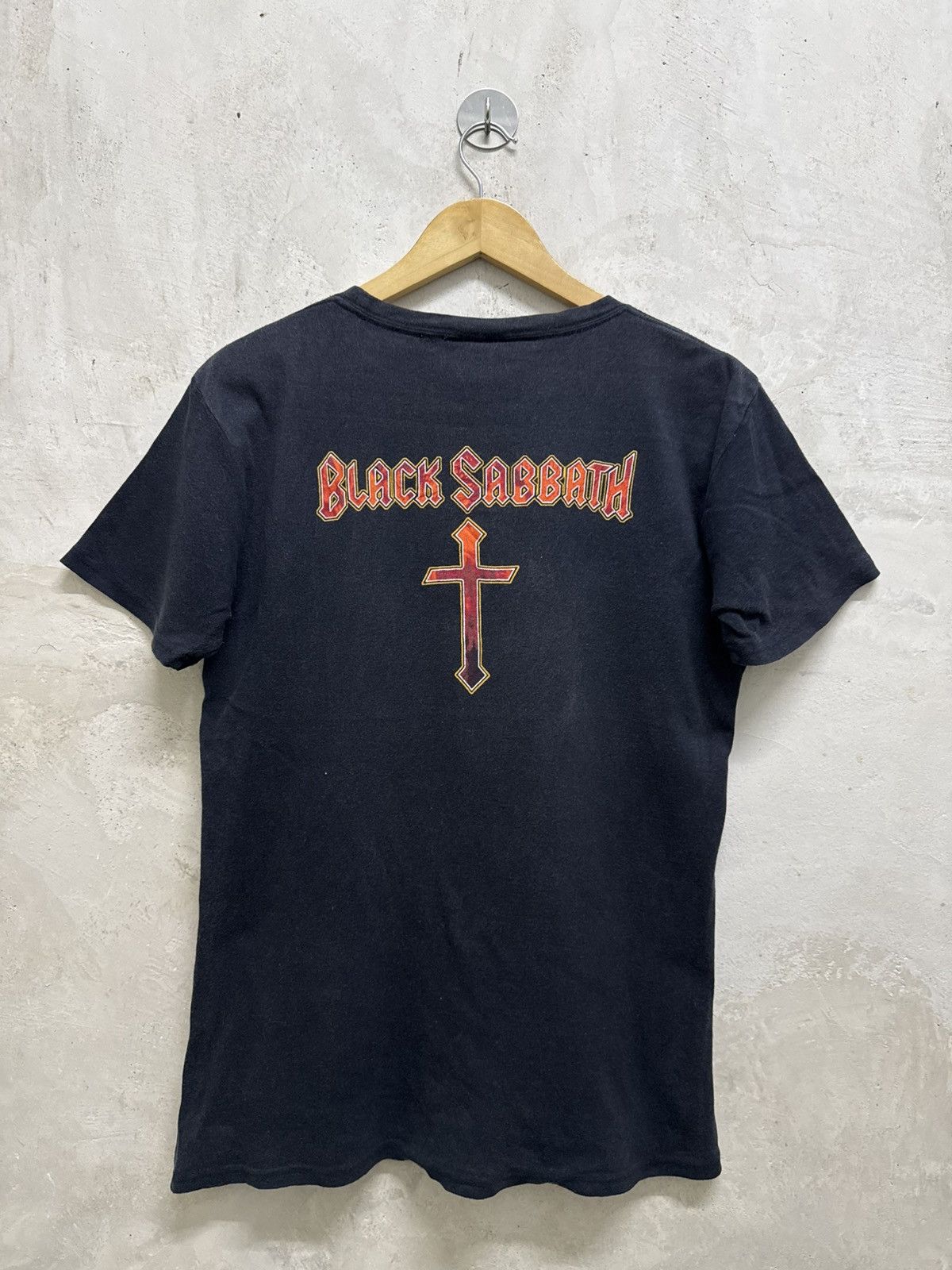 Band Tees Vintage 2005 Black Sabbath Cross Winterland Tees Size US M / EU 48-50 / 2 - 4 Thumbnail