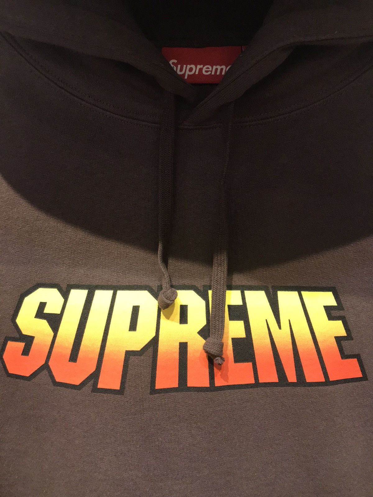 Supreme SS24 deadstock supreme logo sabotage gradient hoodie Size US L / EU 52-54 / 3 - 3 Thumbnail