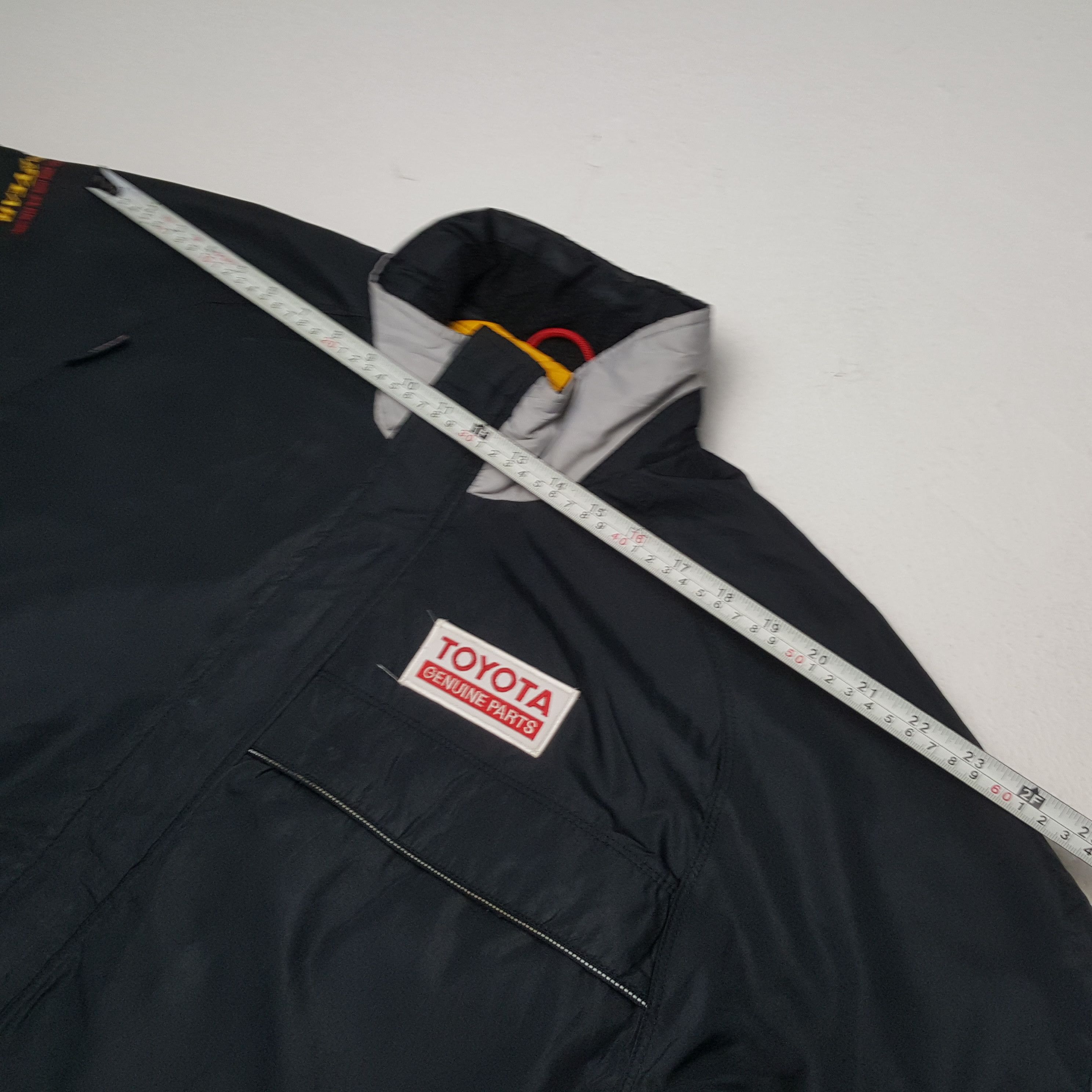 Vintage Vintage TOYOTA Japanese Racing Team Jacket Size US L / EU 52-54 / 3 - 5 Thumbnail
