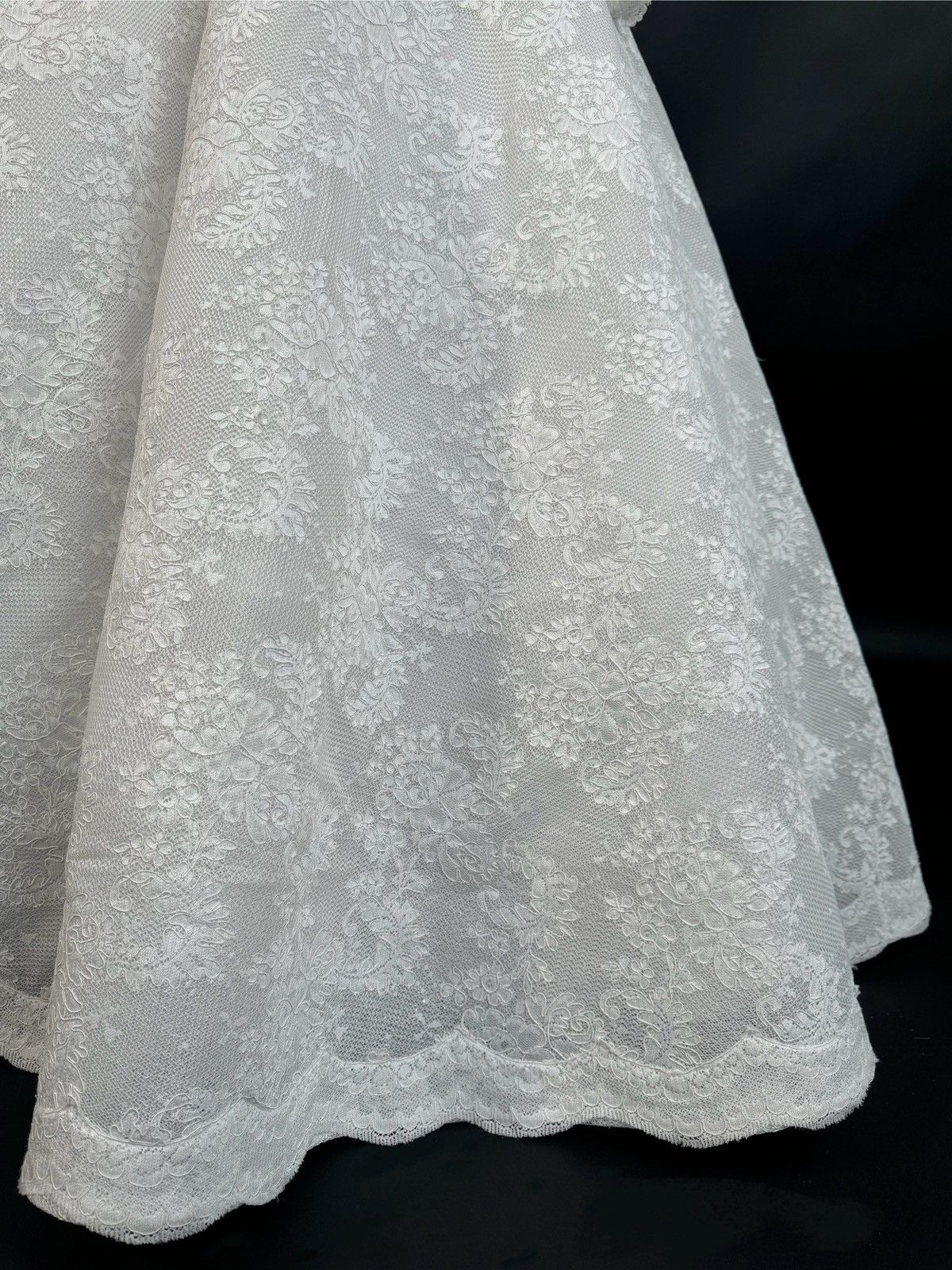 Other US 12 French Corded Lace Bridal Gown by Anna Augusta Size XL / US 12-14 / IT 48-50 - 7 Thumbnail