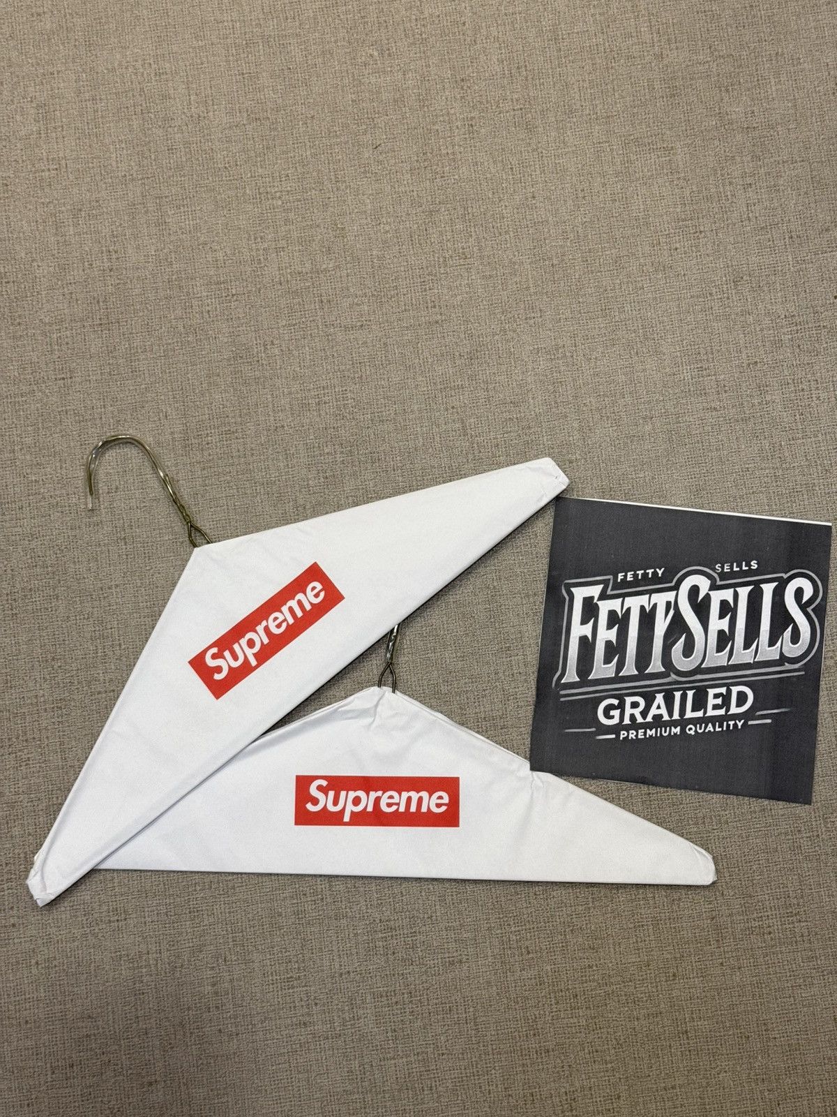 Supreme Supreme Clothes Hanger (2 pk) Size ONE SIZE - 2 Thumbnail