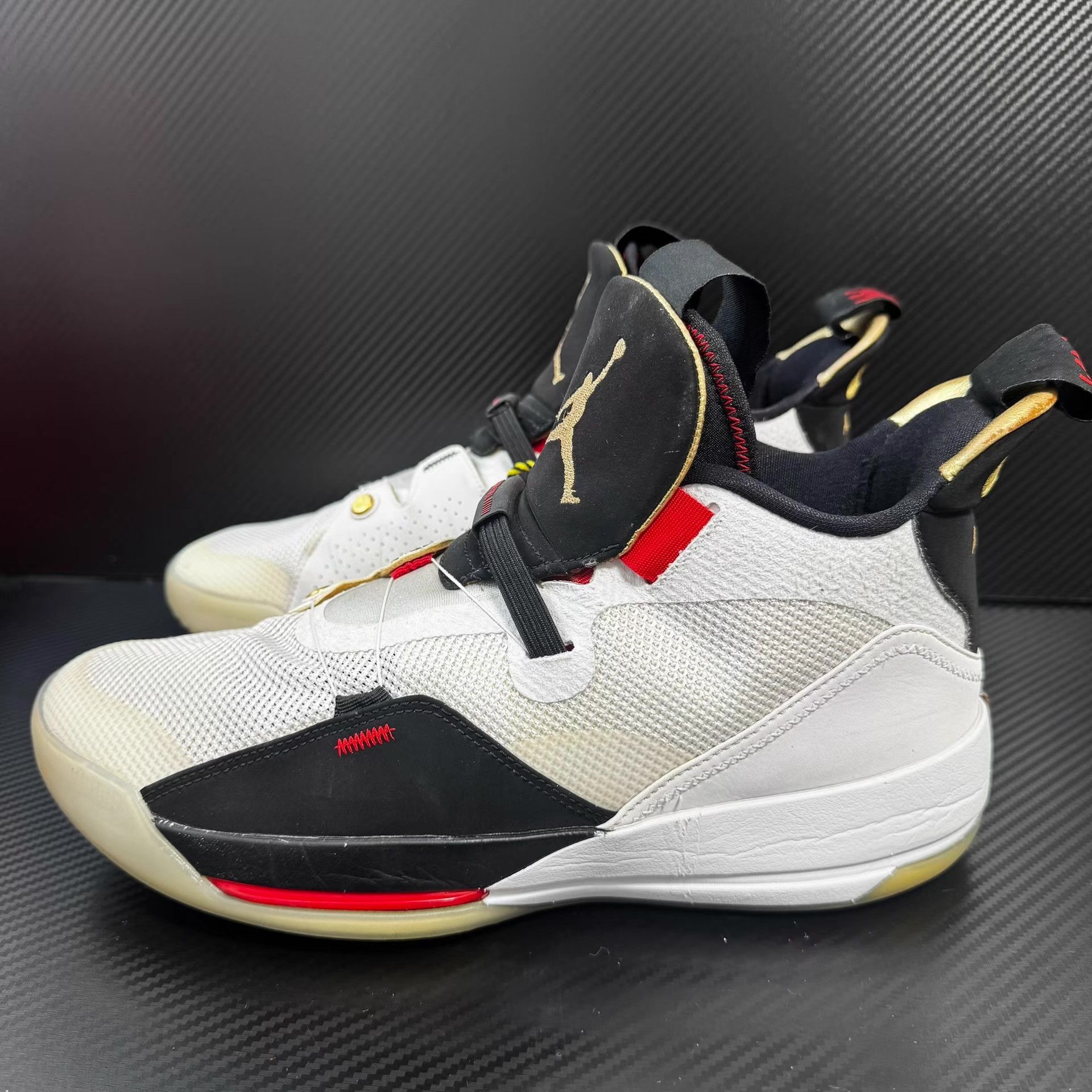 Nike Nike Air Jordan 33 Future Of Q11 Size US 9.5 / EU 42-43 - 1 Thumbnail