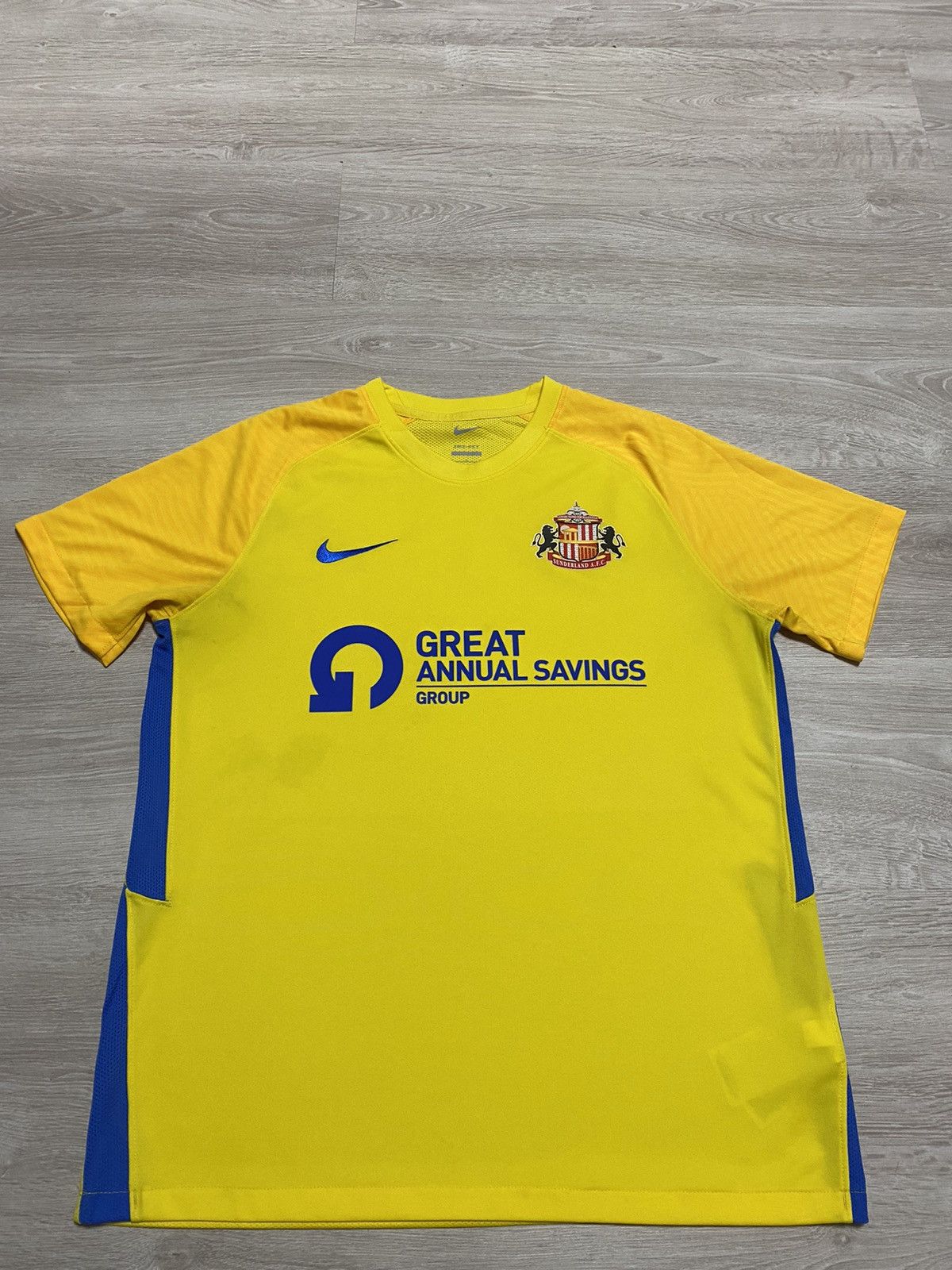 Nike AUTHENTIC SUNDERLAND 2021-22 HOME FOOTBALL SHIRT LARGE NIKE Size US L / EU 52-54 / 3 - 1 Thumbnail