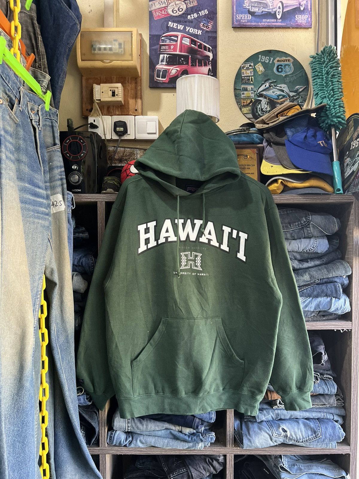 Jansport 🔥Vintage Jansport Hawaii Warriors Pullover Hoodie Size US M / EU 48-50 / 2 - 1 Thumbnail