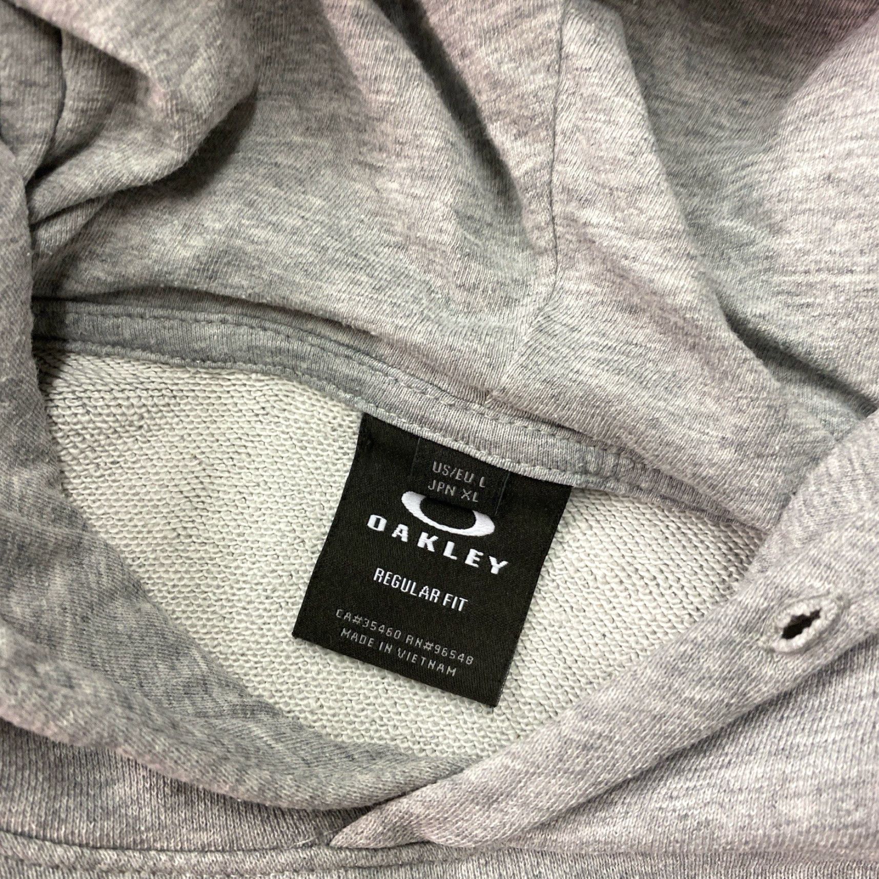 Oakley VINTAGE Oakley Hoodie Men’s Center Grey Size L Logo Graphic Print Pullover Hooded Crew Neck Long Sleeve | Gray | Regular Fit | Outdoor Y2K Men Size US L / EU 52-54 / 3 - 2 Thumbnail