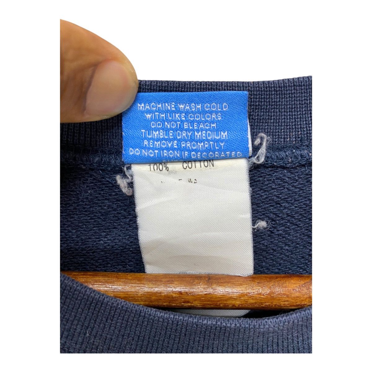 Vintage Vintage Local Motion Hawaii Sweatshirt Distressed Size L Size US L / EU 52-54 / 3 - 10 Thumbnail