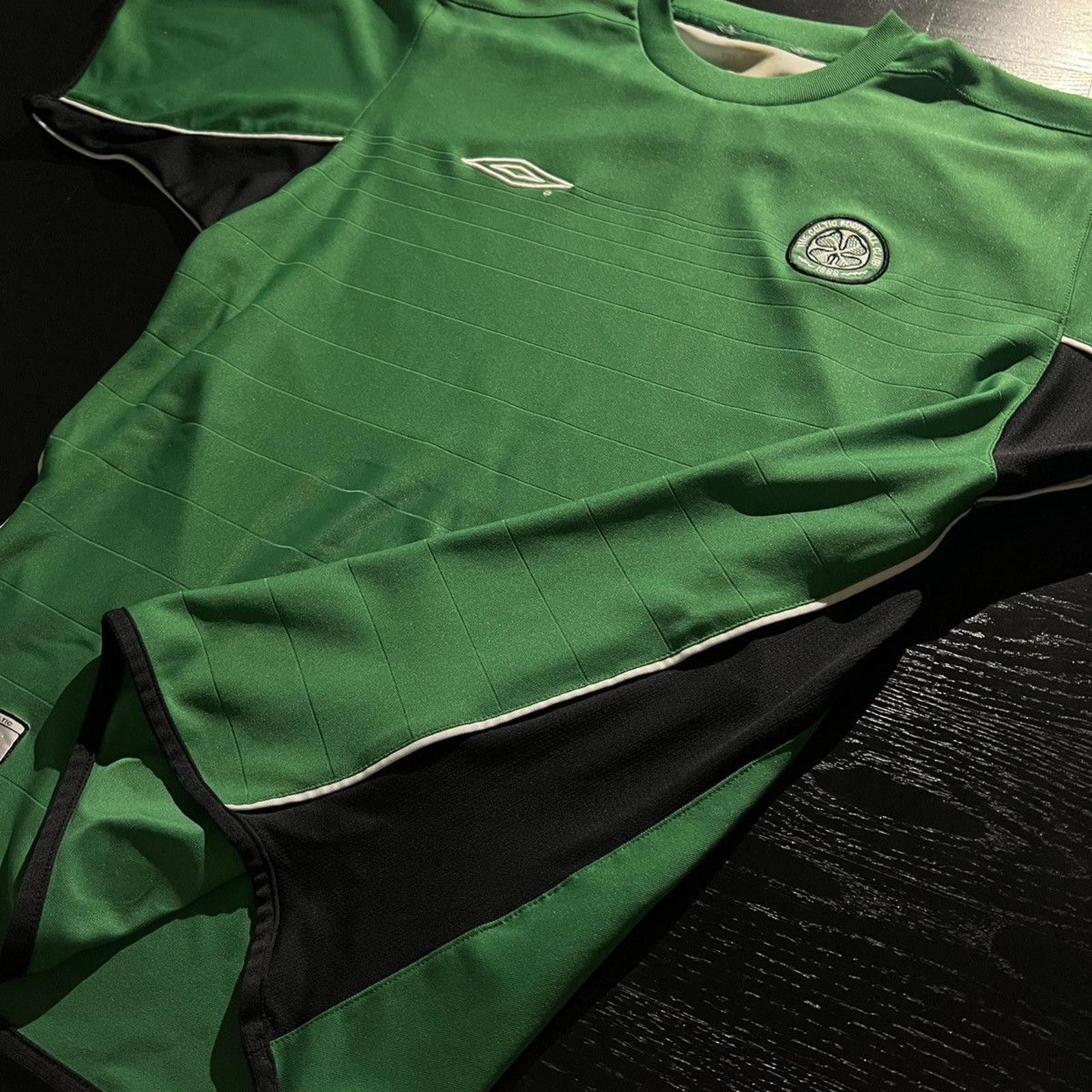 Umbro Vintage Umbro Green Celtic Football Jersey w/ Number 25 Size US L / EU 52-54 / 3 - 5 Thumbnail
