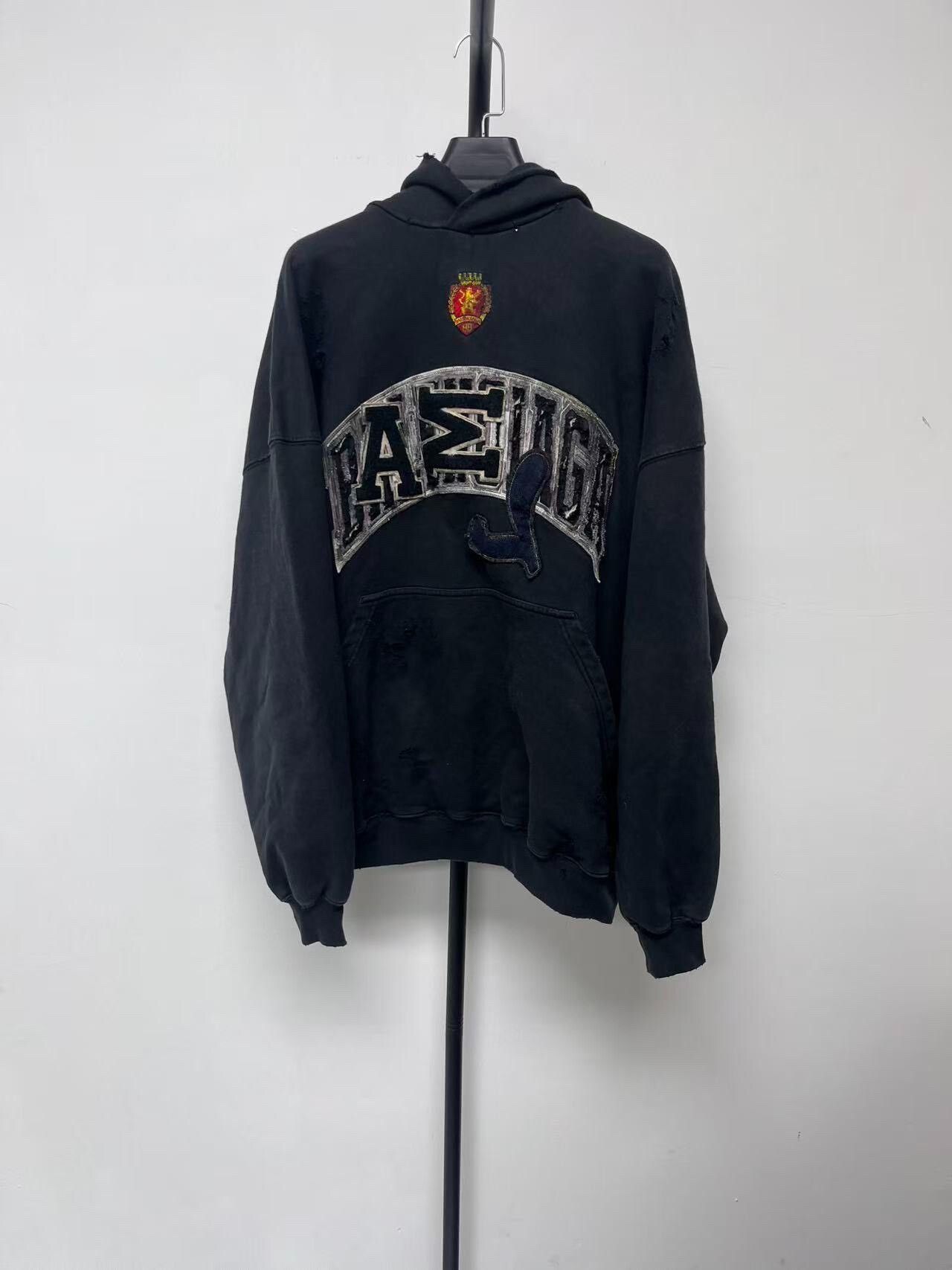Balenciaga Balenciaga Men's Letter Print Hooded Sweatshirt Size US S / EU 44-46 / 1 - 1 Thumbnail
