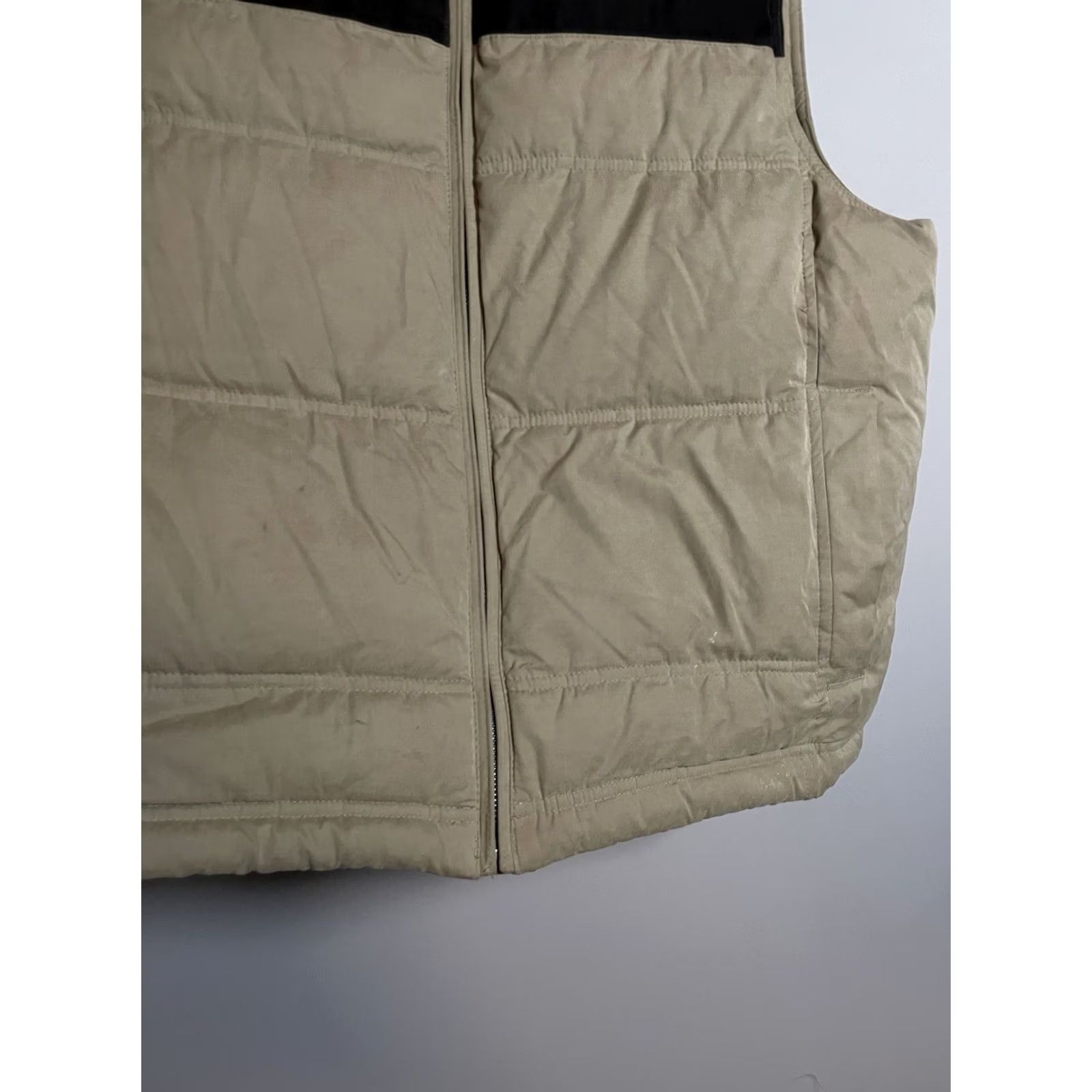 Roundtree & Yorke VINTAGE Roundtree & Yorke Quilted Vest Mens L Tan Zip Front 28" Length 23" Pit to Pit Size US L / EU 52-54 / 3 - 4 Thumbnail