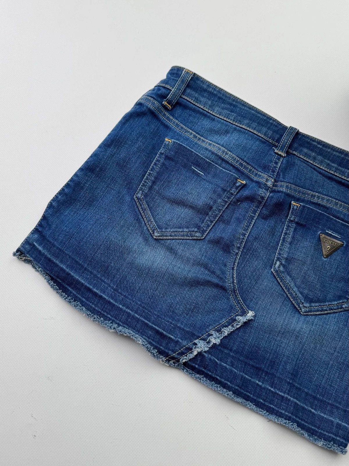 Guess Guess Vintage Mini Skirt (145) Size 24" / US 00 / IT 34 - 8 Thumbnail