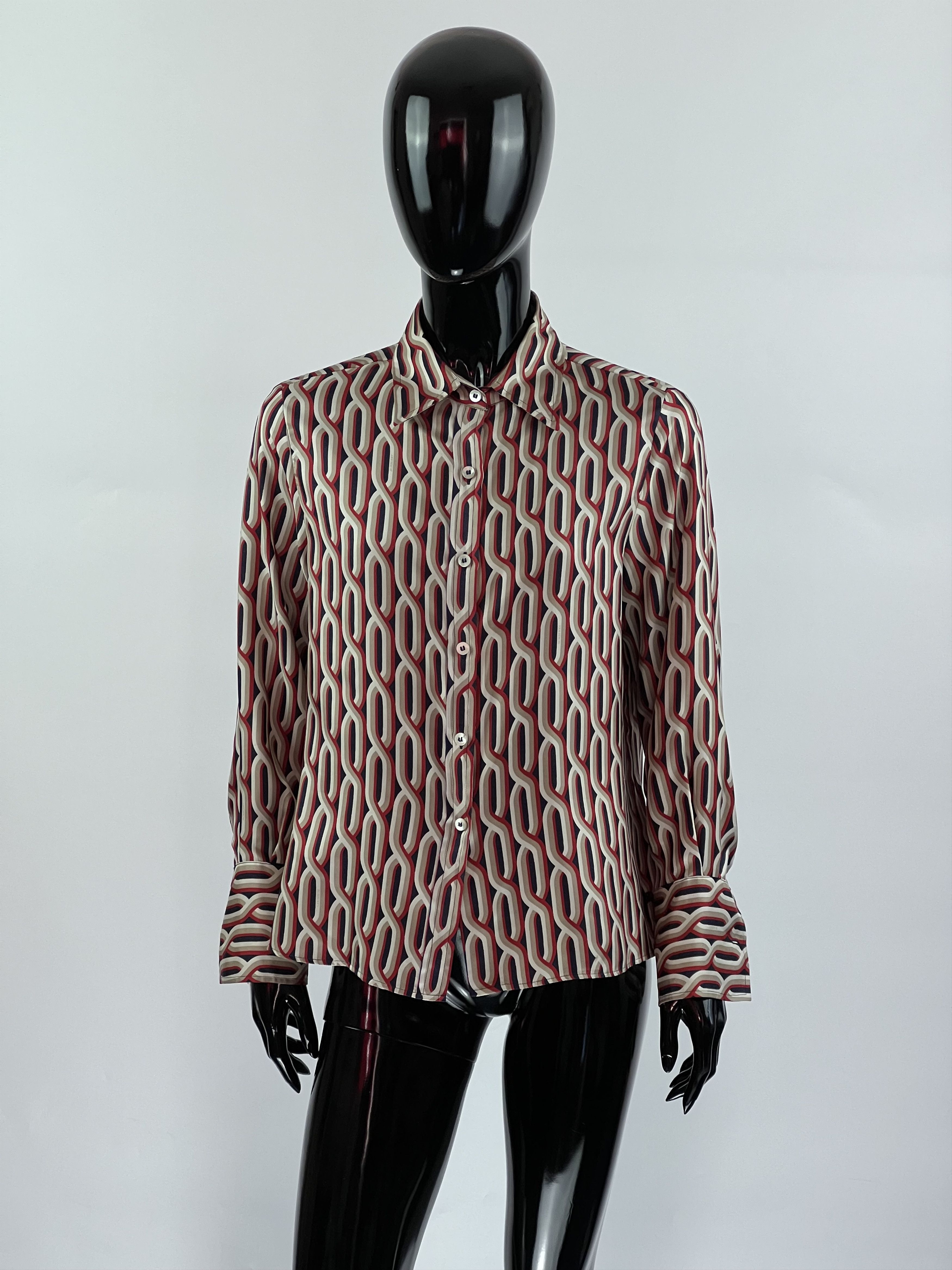 Burberry Burberry London Women's Silk Button Up Shirt Blouse Size 42 Size M / US 6-8 / IT 42-44 - 1 Thumbnail