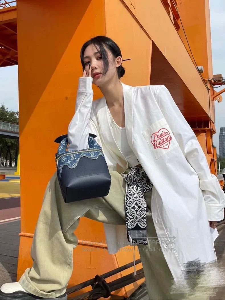 Louis Vuitton Louis Vuitton NIGO Co-branded Asymmetric Jacket Kimono Lon Size US S / EU 44-46 / 1 - 1 Thumbnail