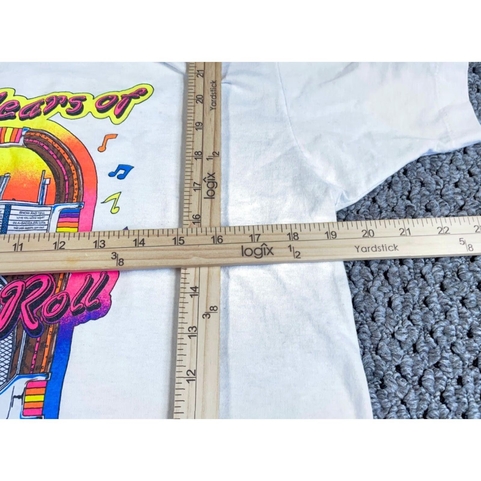 Vintage VTG Screen Stars 30 Years Rock n Roll T-Shirt Adult Medium White Mens Large (Tag) 90s Rock Graphic Print Cotton Blend Short Sleeve Crew Neck USA Made Size US M / EU 48-50 / 2 - 6 Thumbnail