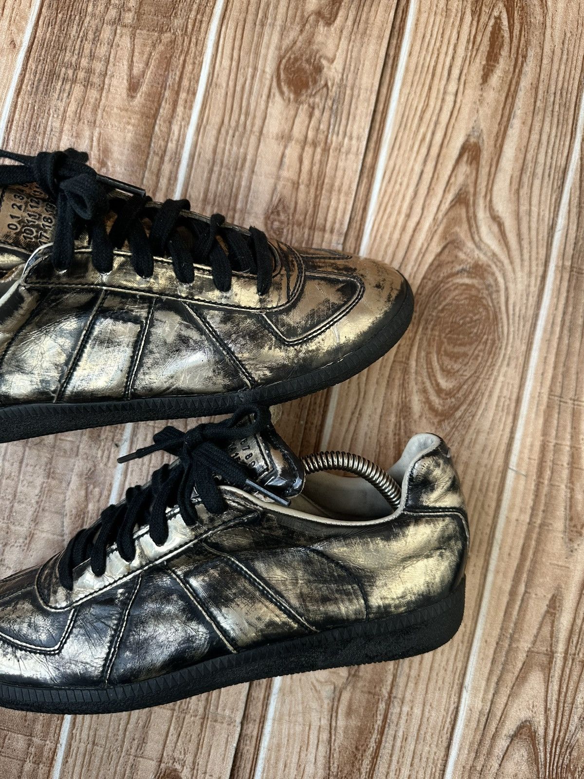 Maison Margiela Maison Margiela Black/Silver Metallic Leather Lowtop Sneaks Size US 7 / IT 37 - 9 Thumbnail
