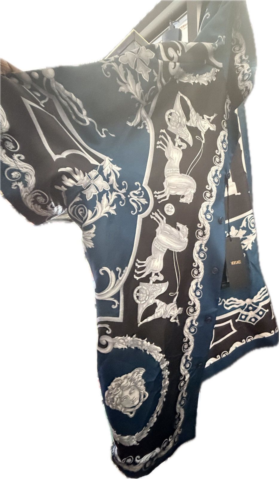 Versace NWT VERSACE SHORT SLEAVE SILK Size US S / EU 44-46 / 1 - 10 Thumbnail