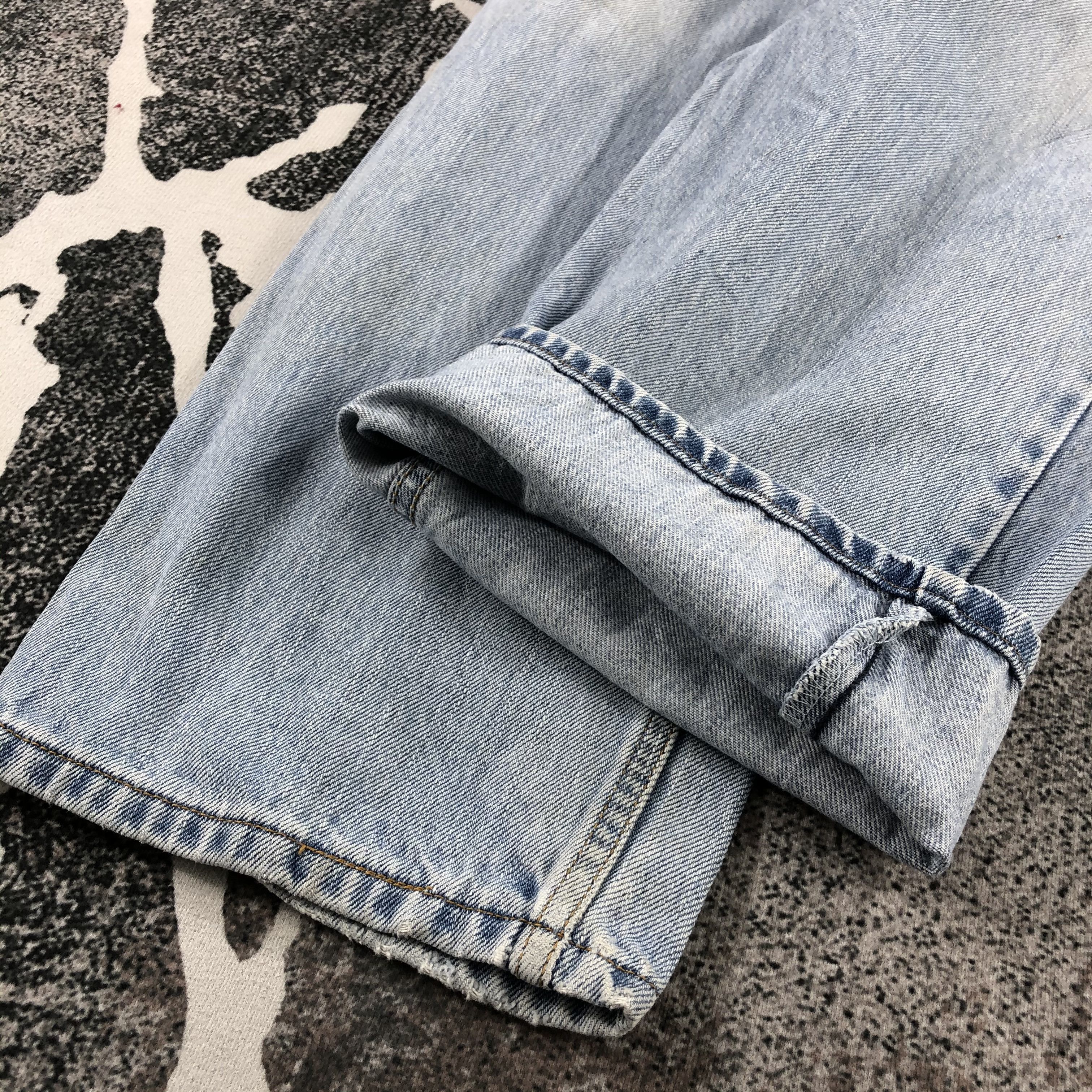 Levi's Vintage Levis 550 Jeans Medium Wash Denim KJ833 Size US 35 - 7 Thumbnail
