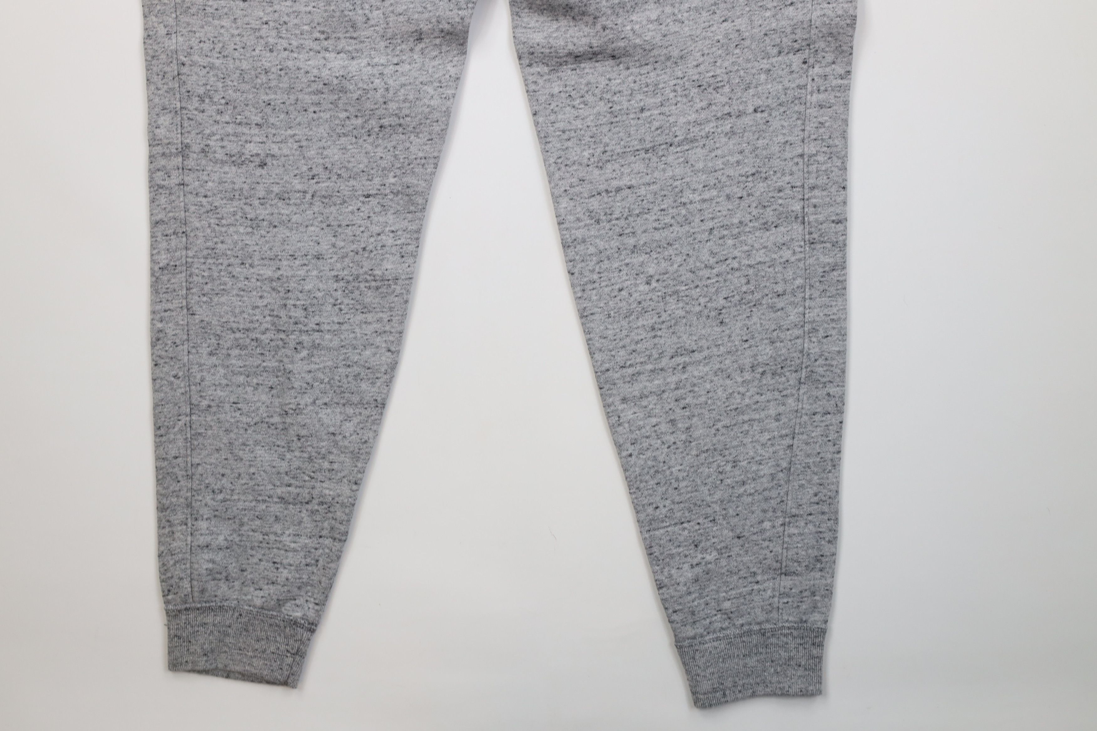 Abercrombie & Fitch Vintage Y2K Abercrombie & Fitch Skull Sweatpants Joggers Size US 38 / EU 54 - 14 Thumbnail