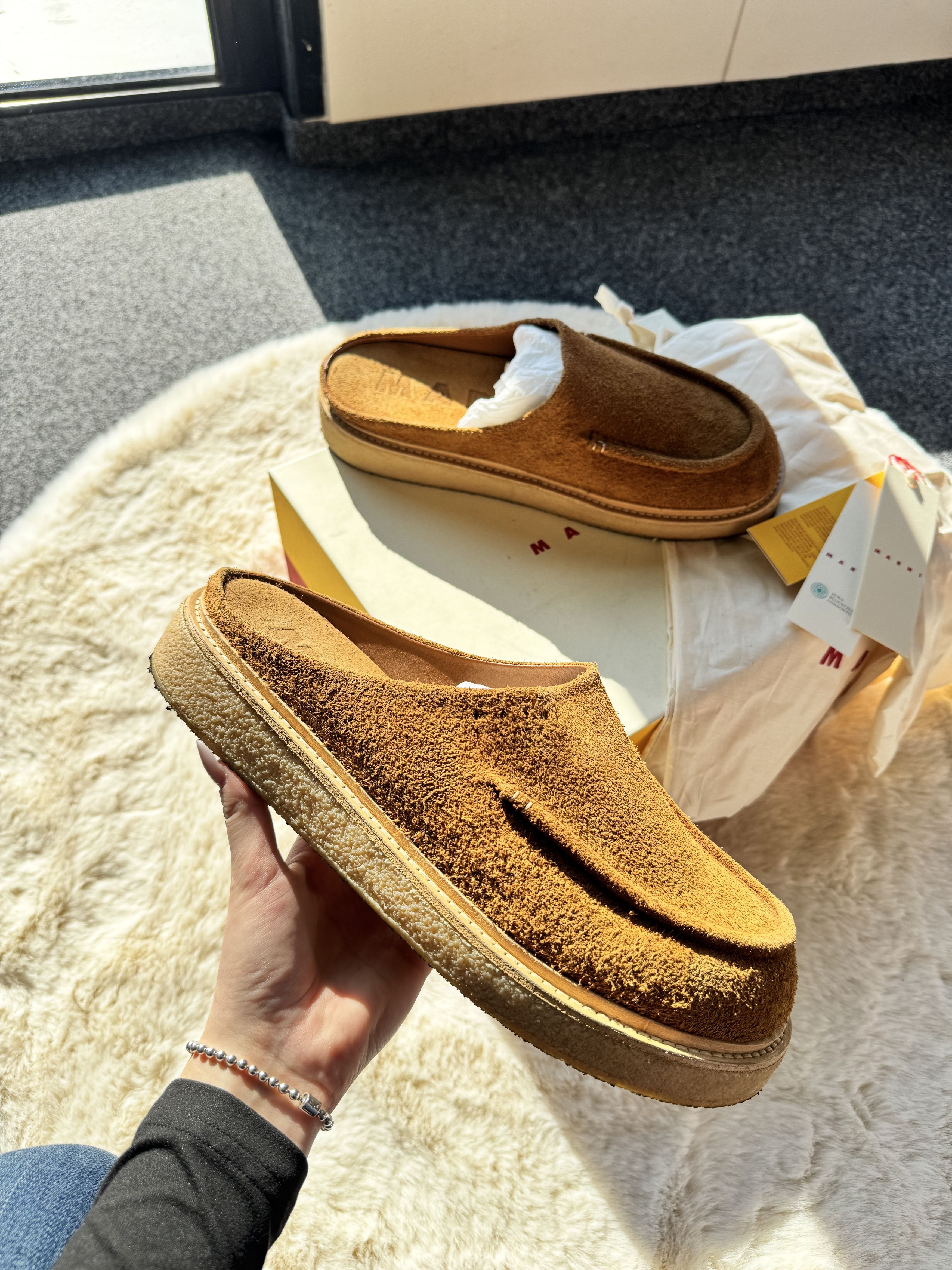 Marni Marni suede slip-on flip-flops 44 camel Size US 11 / EU 44 - 1 Thumbnail