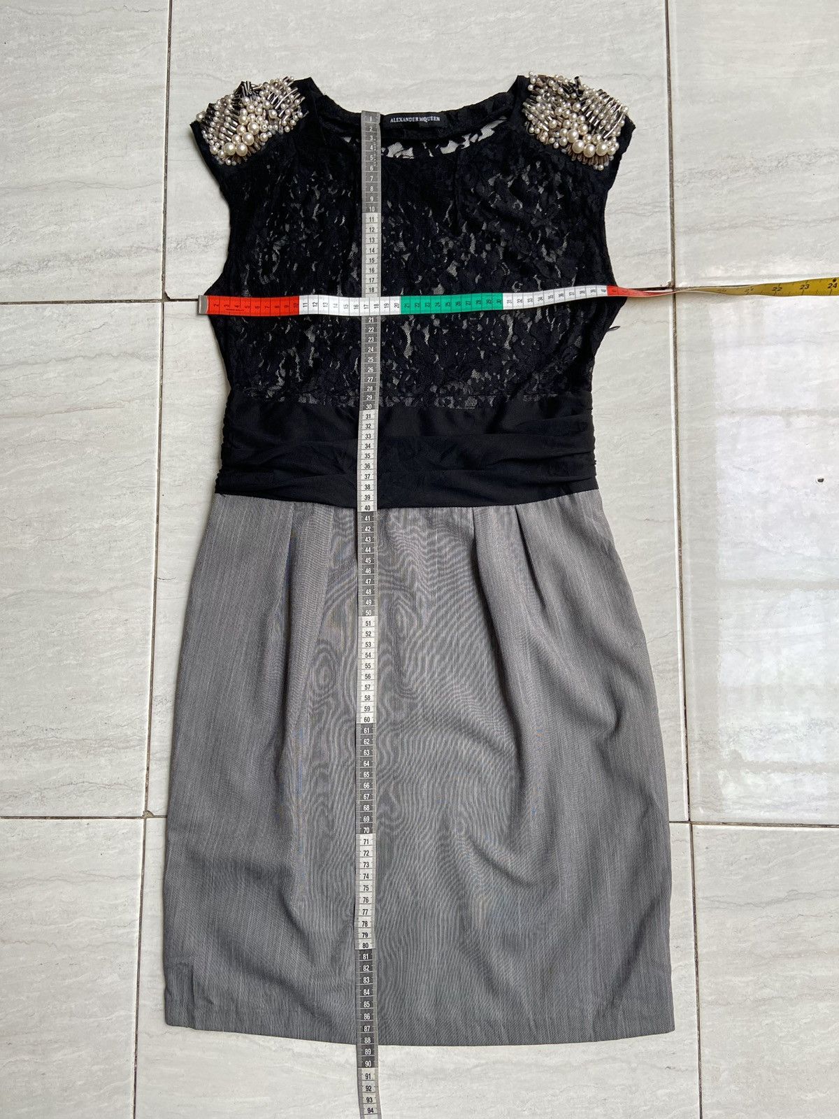 Alexander McQueen ALEXANDER McQUEEN Midi Dress Size XS / US 0-2 / IT 36-38 - 2 Thumbnail