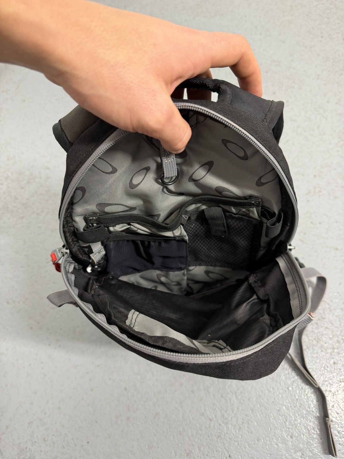 Oakley Vintage Oakley Hydration Water Reservoir Hiking Backpack Size ONE SIZE - 11 Thumbnail