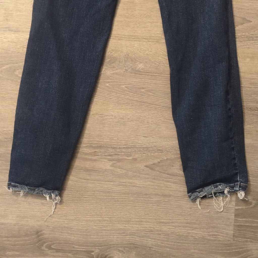 Judy Blue Judy blue slim fit distressed jeans size 0/24 Size 25" / US 0 / IT 36 - 9 Thumbnail