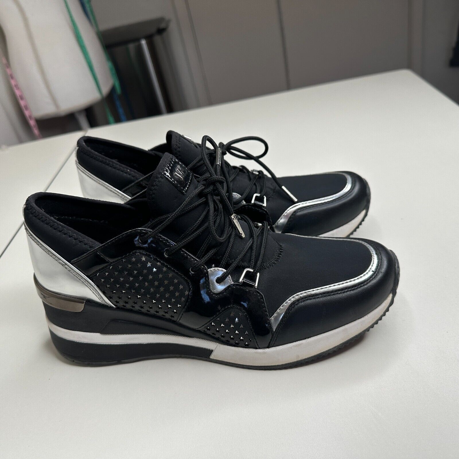 Michael Kors Michael Kors Black Scout Trainer Scuba Leather Sneaker 9 Size US 9 / IT 39 - 9 Thumbnail