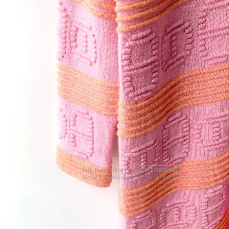 Hermes Hermes Pink Knitted Sweater for Women Size XXS / US 00 / IT 34 - 3 Thumbnail