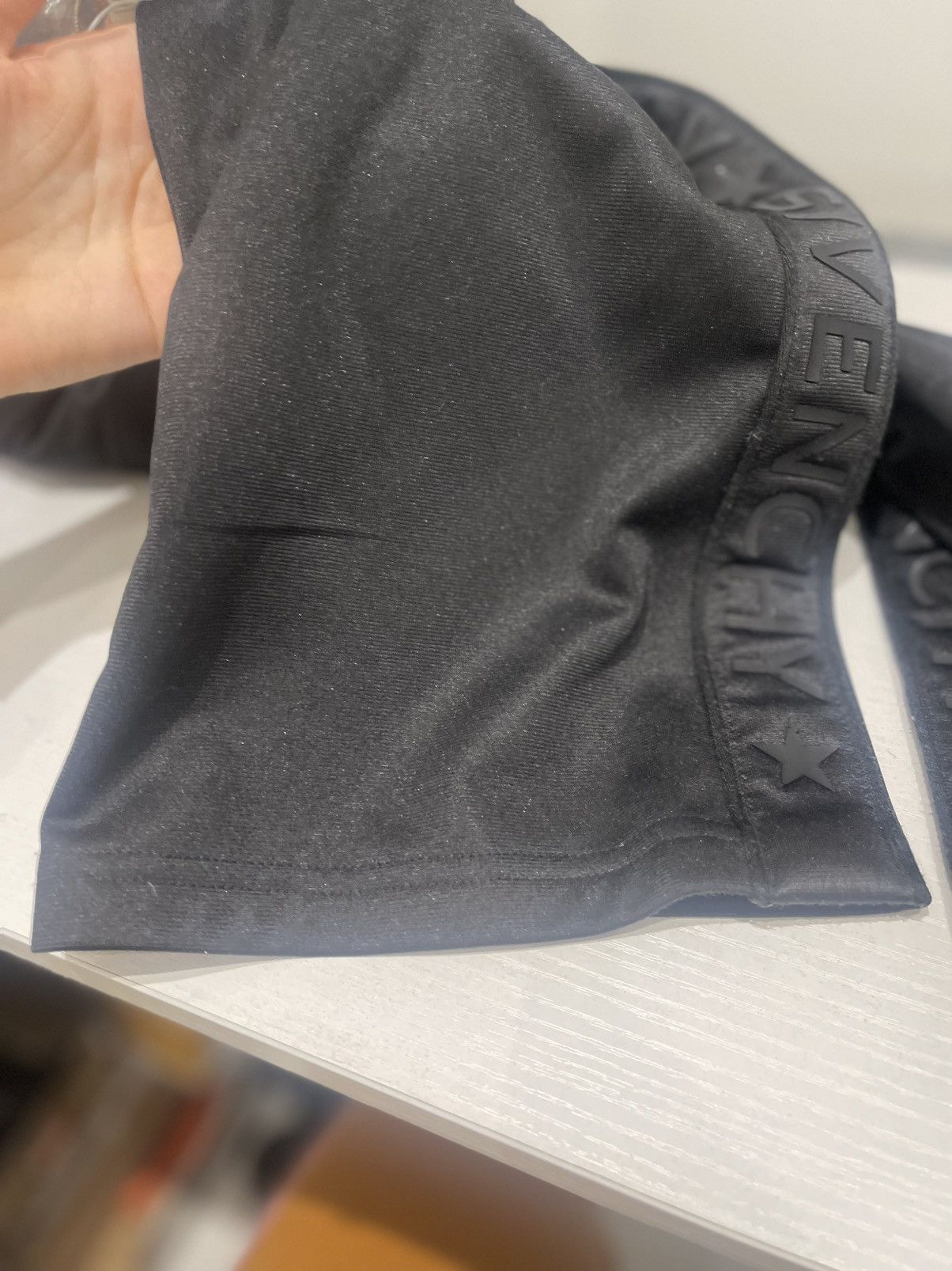 Givenchy Authentic Givenchy Black Logo Sweatpants / Track Pants IT 36 Size 25" / US 0 / IT 36 - 10 Thumbnail