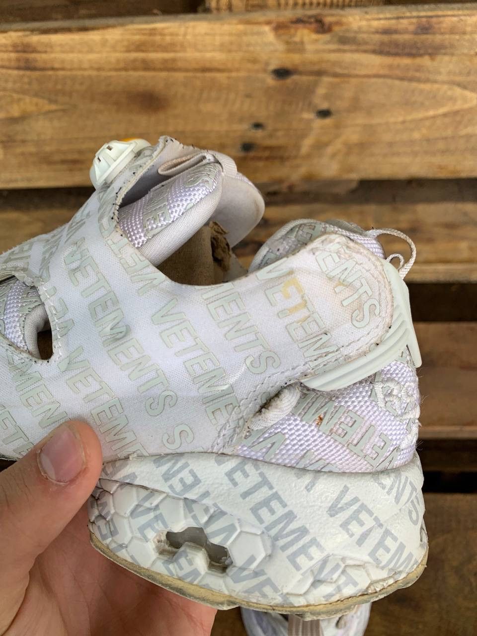 Reebok × Vetements Reebok VETEMENTS x InstaPump Fury 'Emoji' Size US 6 / EU 39 - 12 Thumbnail