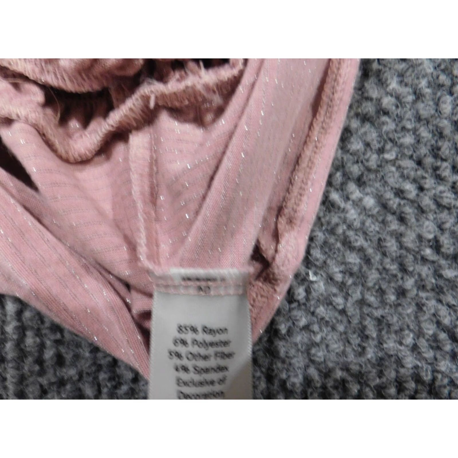 Vintage **LC Lauren Conrad Women's Pink Medium Blouse Crew Neck Stretch** User: LC Lauren Conrad Women's Medium Pink Blouse Crew Neck Stretch Size M / US 6-8 / IT 42-44 - 6 Thumbnail