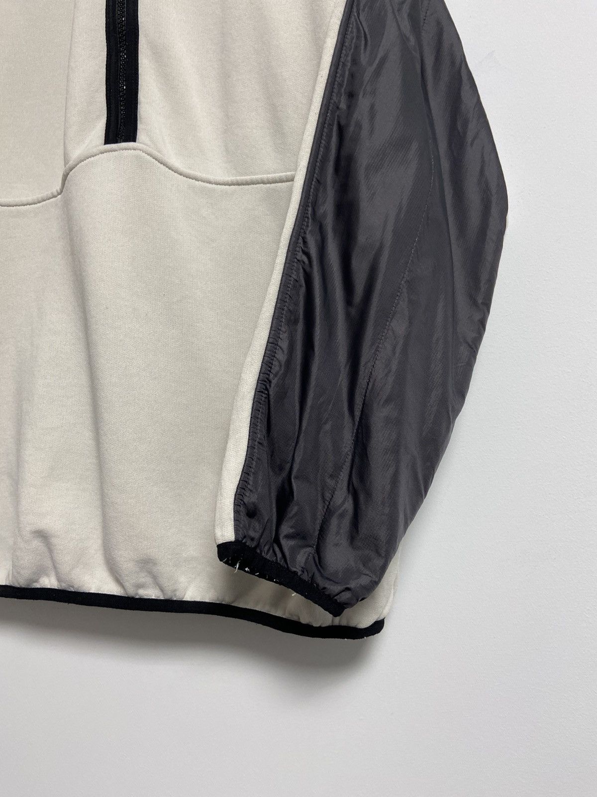 Vintage Nike Vintage Zip Sweatshirt nylon y2k style hype Size US XS / EU 42 / 0 - 7 Thumbnail