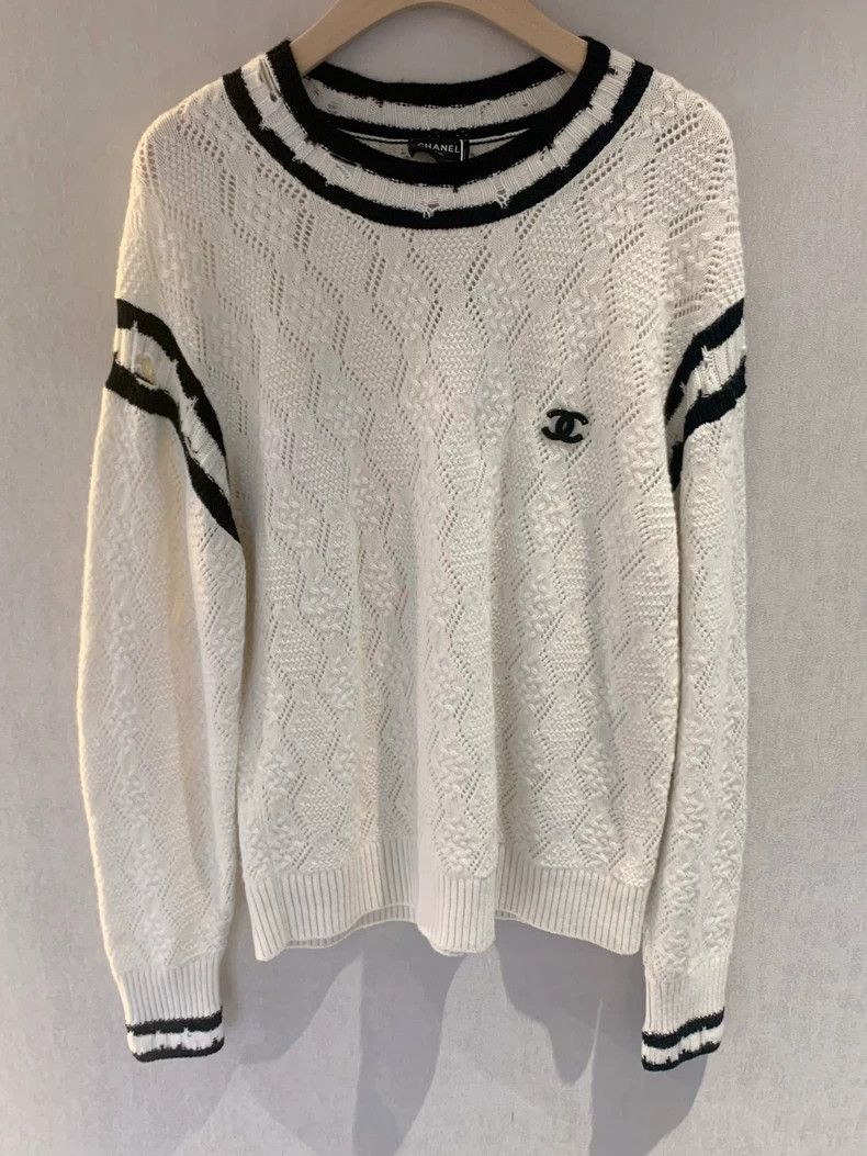 Chanel Chanel 22C popular double C cashmere sweater Size XS / US 0-2 / IT 36-38 - 1 Thumbnail
