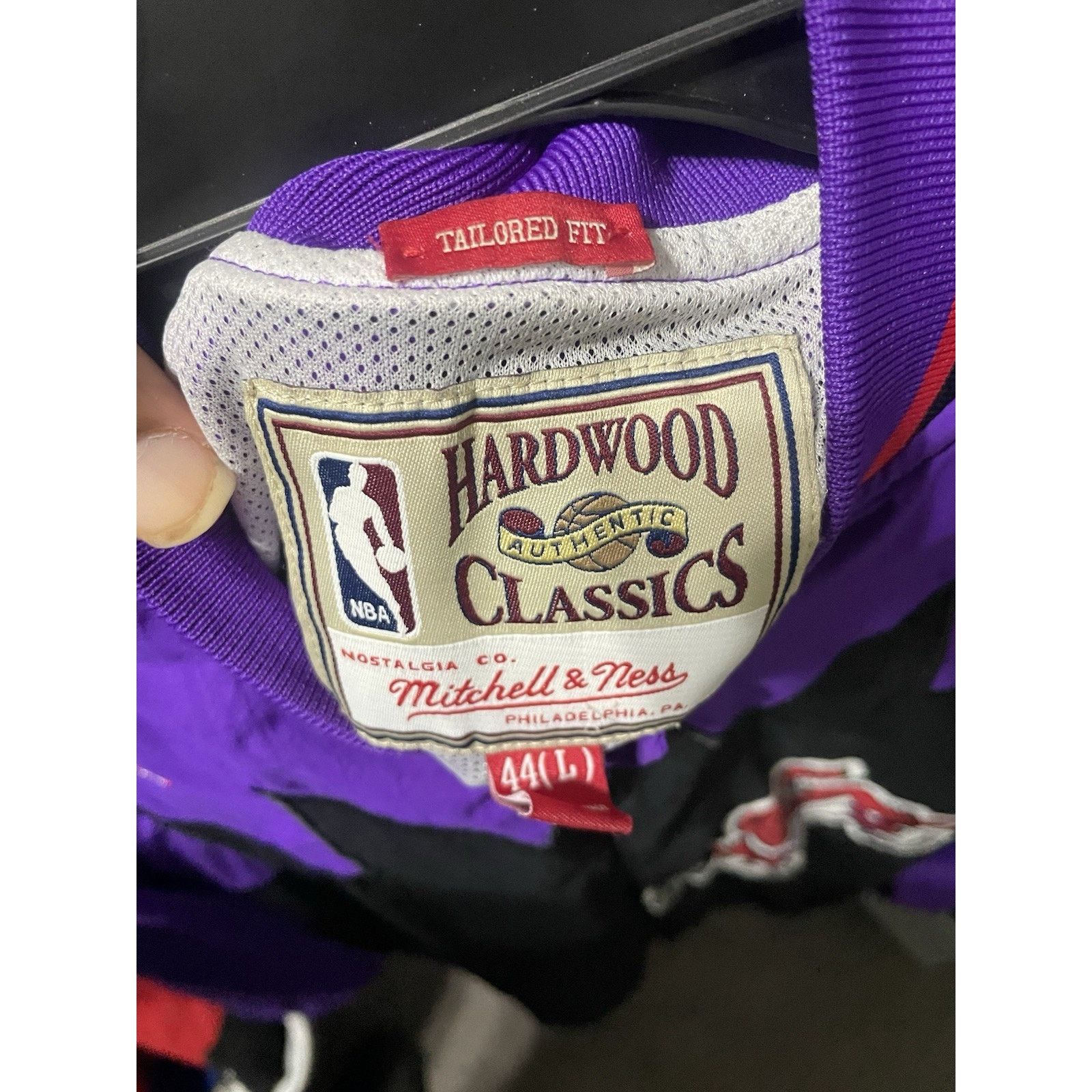 Mitchell & Ness Size L- Mitchell & Ness Toronto Raptors Warm Up Jacket Hardw Size US L / EU 52-54 / 3 - 3 Thumbnail