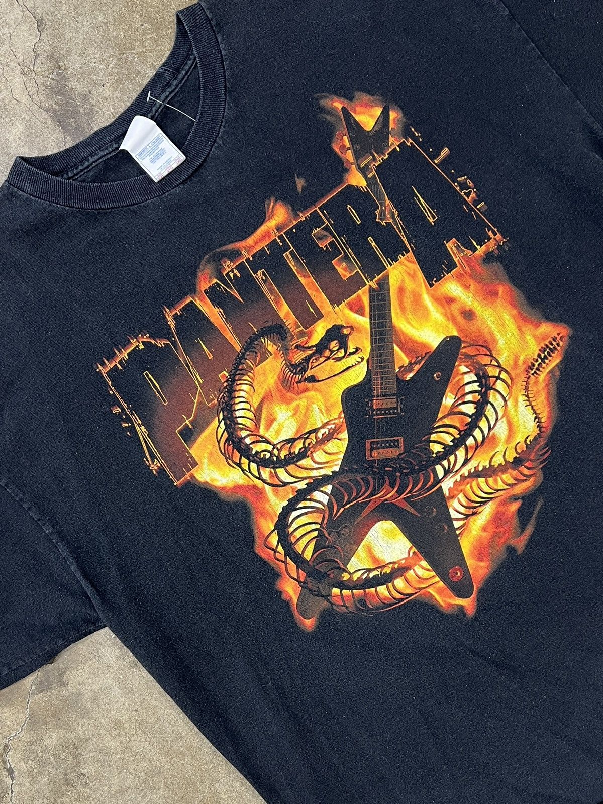 Band Tees × Vintage Vintage Pantera Skeleton Snake Guitar on Fire Tee Sz. 2XL Size US XXL / EU 58 / 5 - 1 Thumbnail