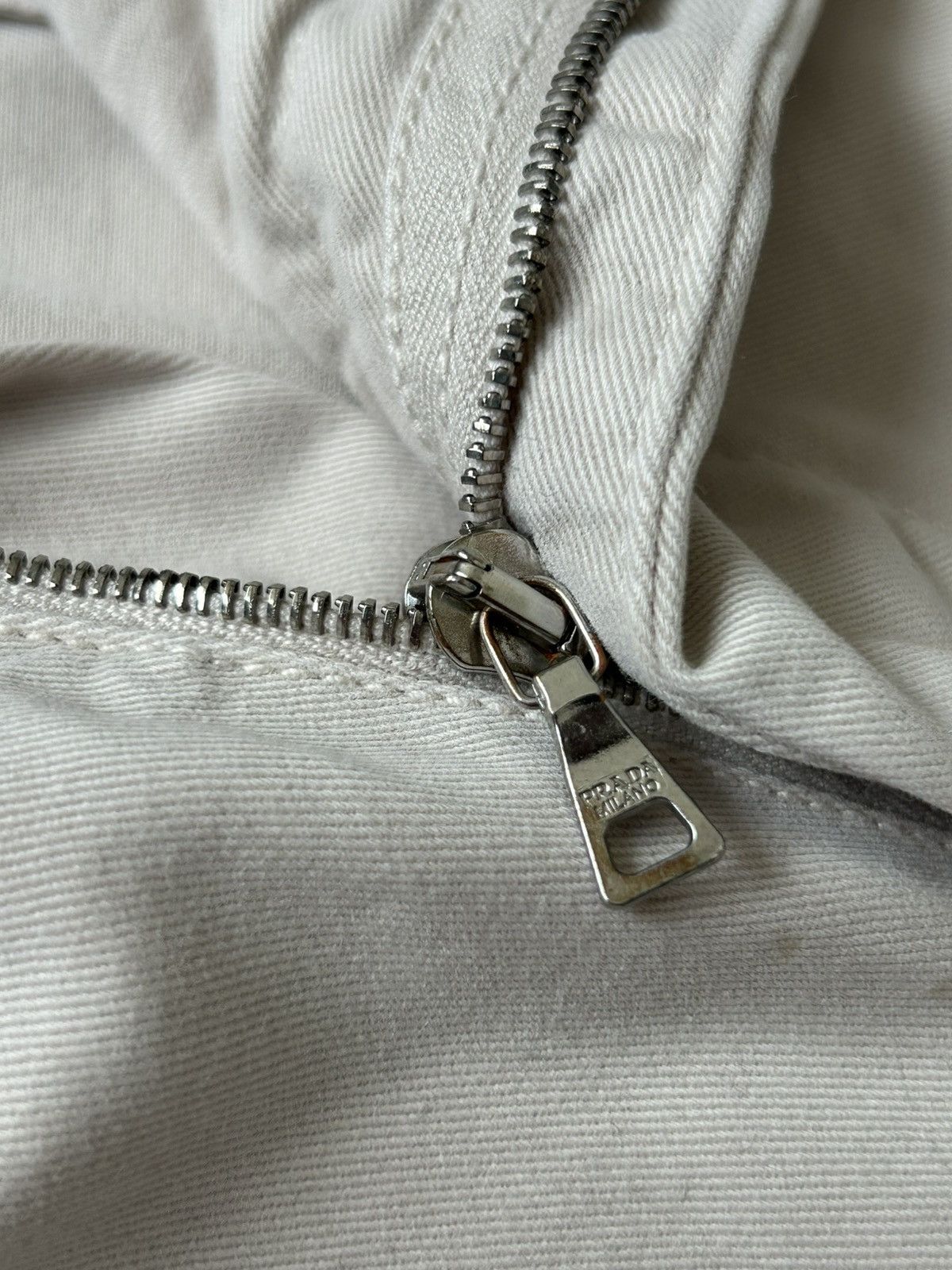 Prada Vintage Casual pants prada beige Size US 33 - 8 Thumbnail