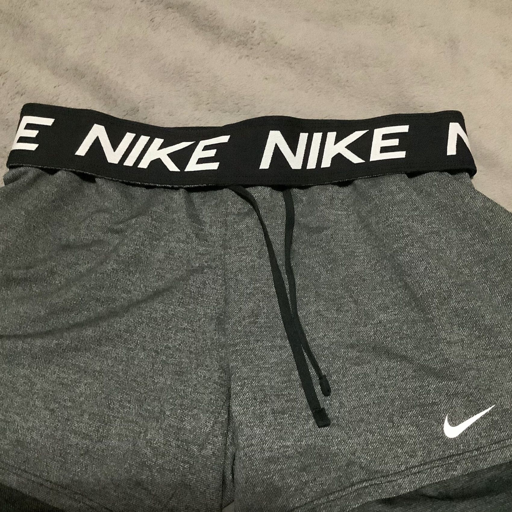 Nike Nike Dri-Fit Attack 2.0 Training Shorts Womens XS Black/Gray Size 26" / US 2 / IT 38 - 2 Thumbnail