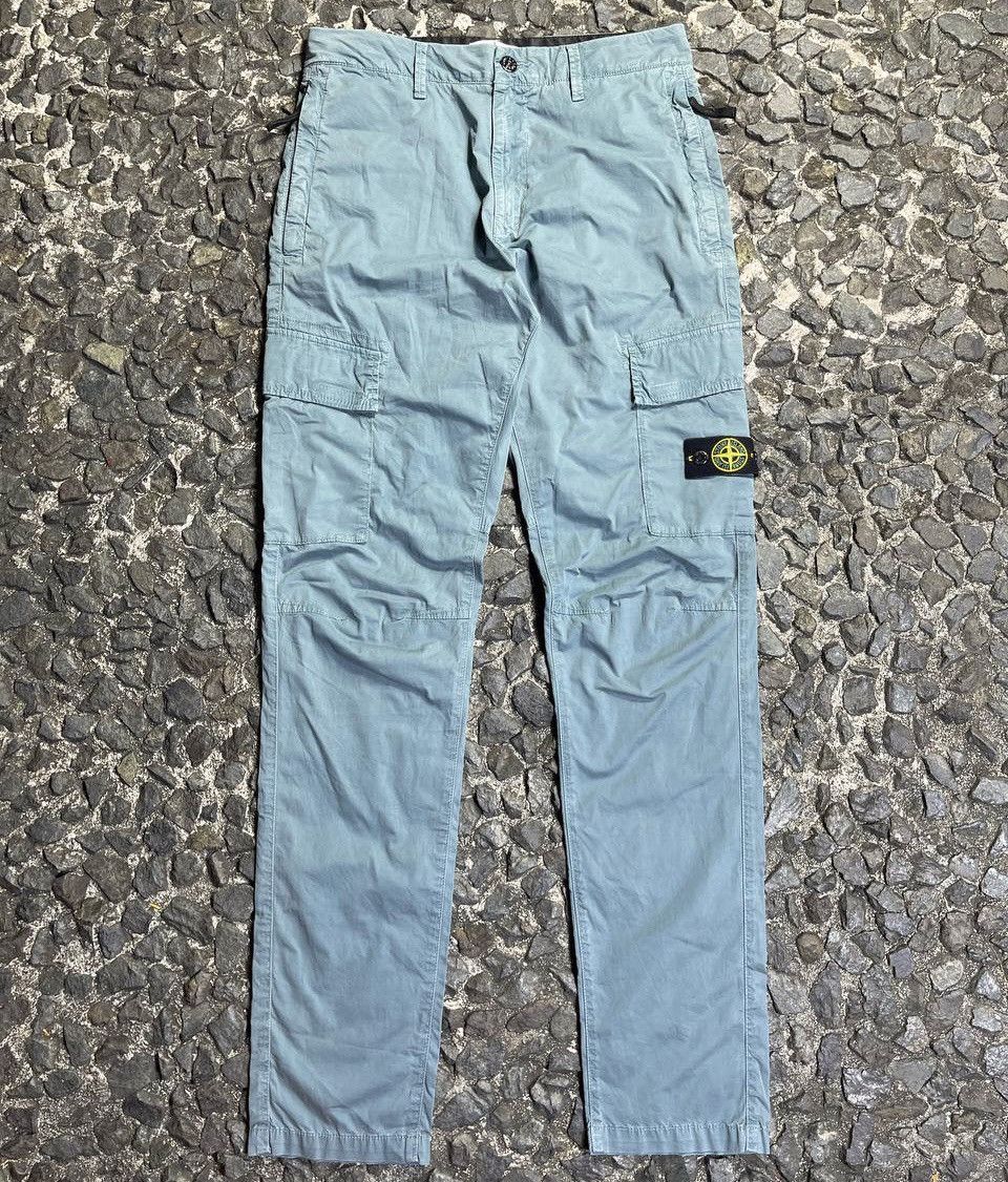 Stone Island - Dye Logo Patch Cargo Pant
