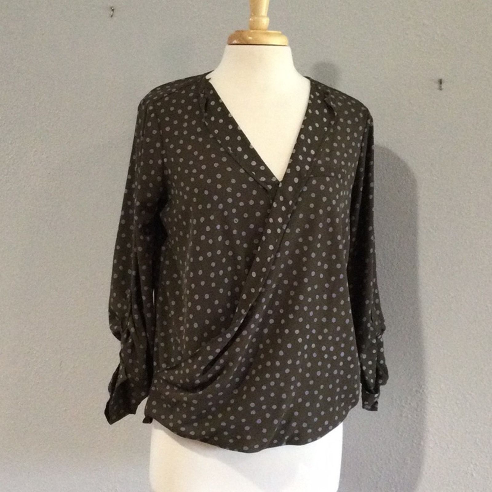 Other Pleione Olive & Lilac Rolltab Sleeve Faux Wrap Blouse Size M Size M / US 6-8 / IT 42-44 - 1 Thumbnail
